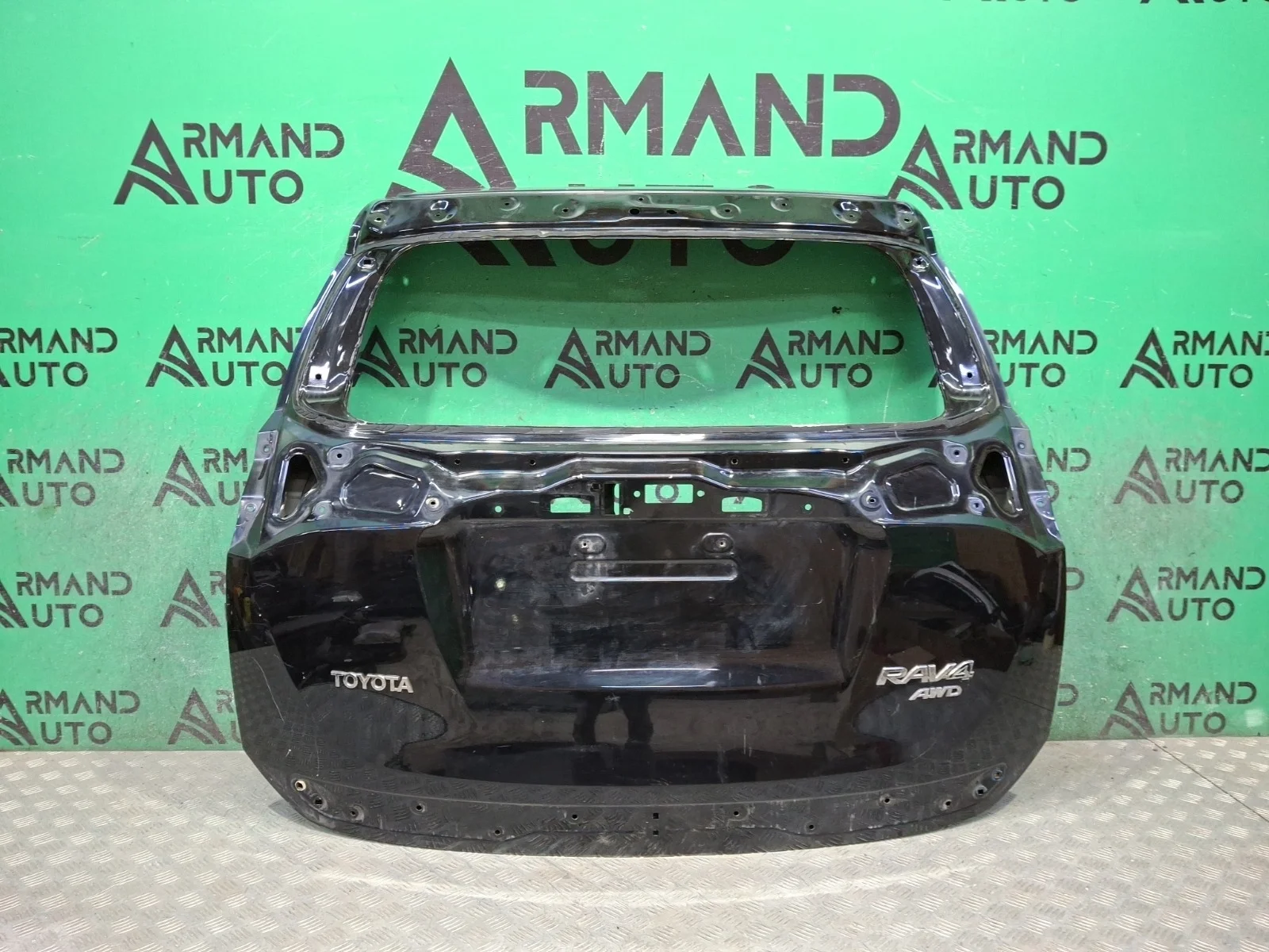 Дверь багажника Toyota RAV4 2015-2019 670050R270 4 CA40
