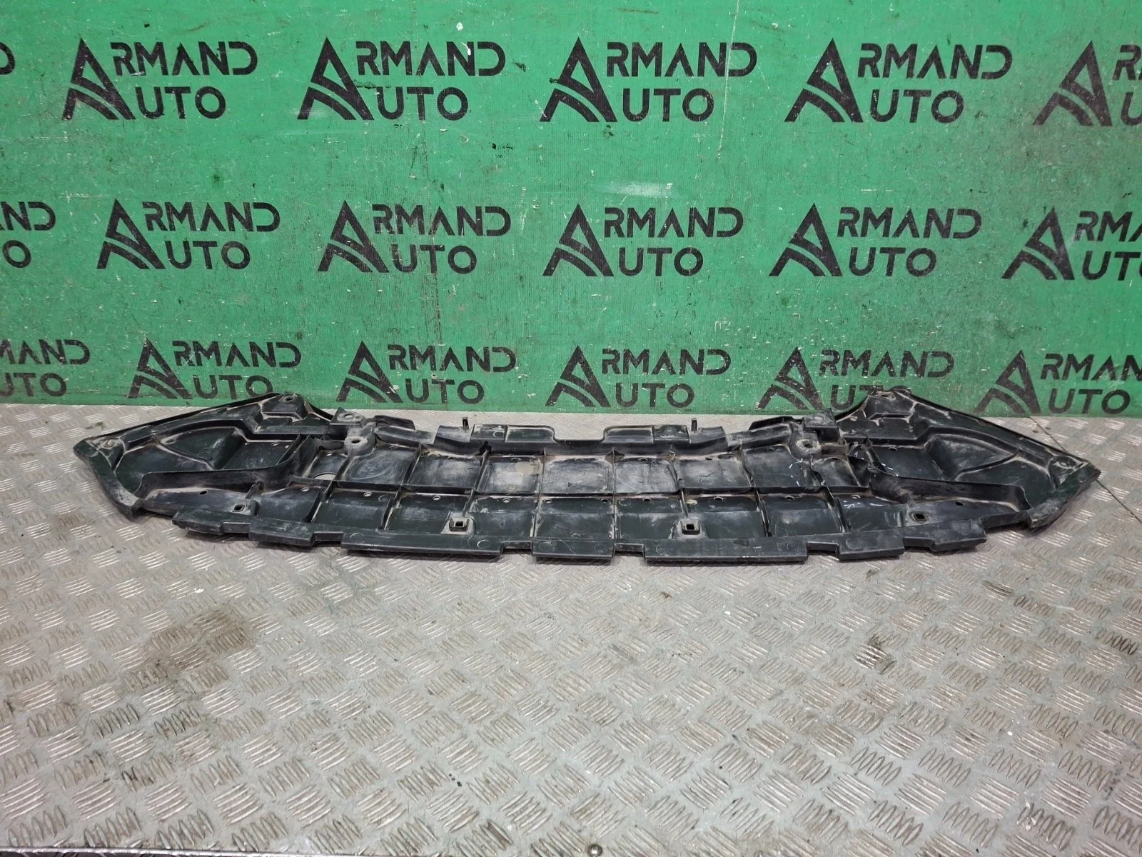 Пыльник бампера Lexus RX 2015-2022 5261848020 4 AL20, передний