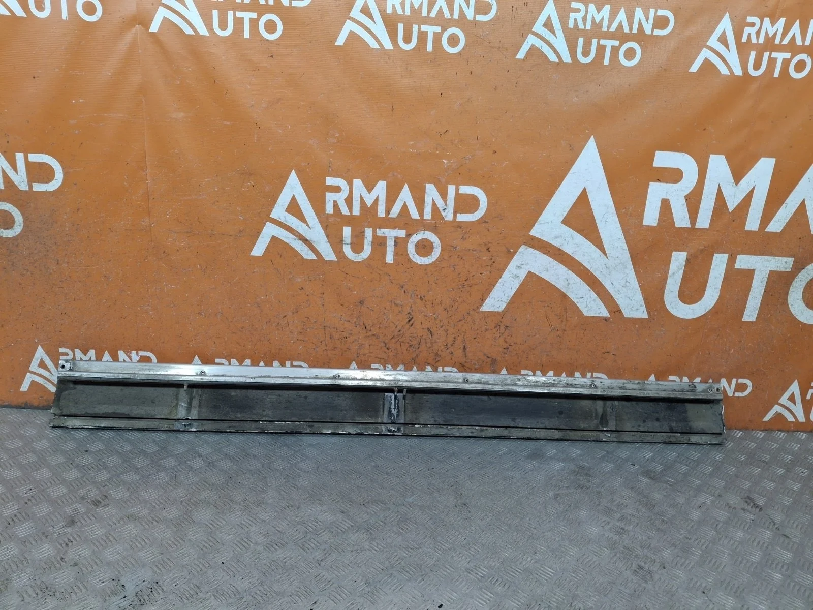 Подножка порога Mercedes G-Class 1990-2018 A4638550607 W463, правая