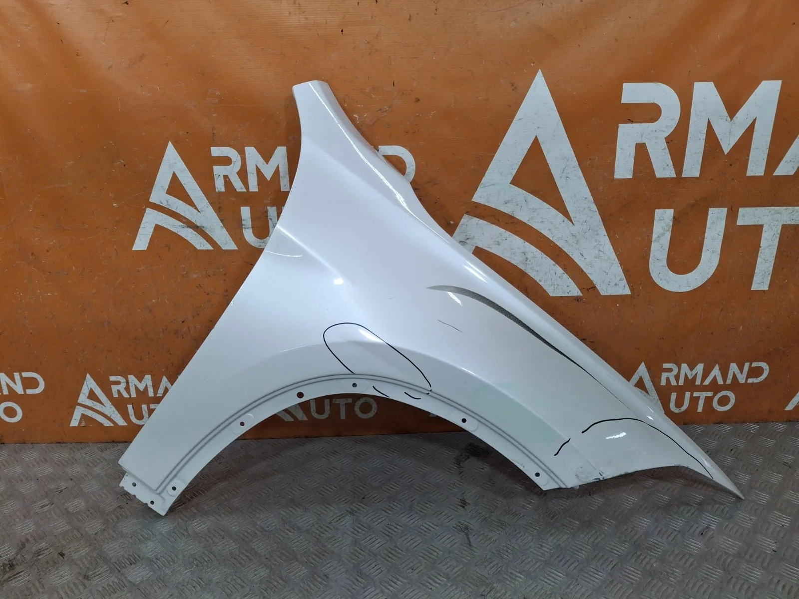 Крыло BMW X1 2015-2022 41007427300 F48, переднее правое