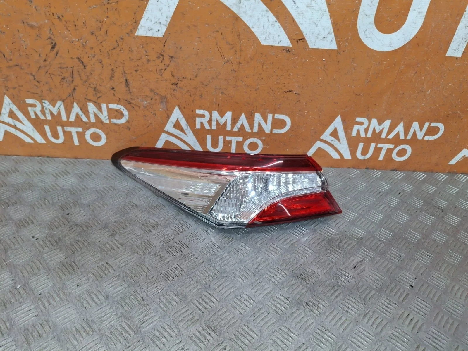 Фонарь внешний Toyota Camry 2017-нв 8156133660 8 XV70, левый
