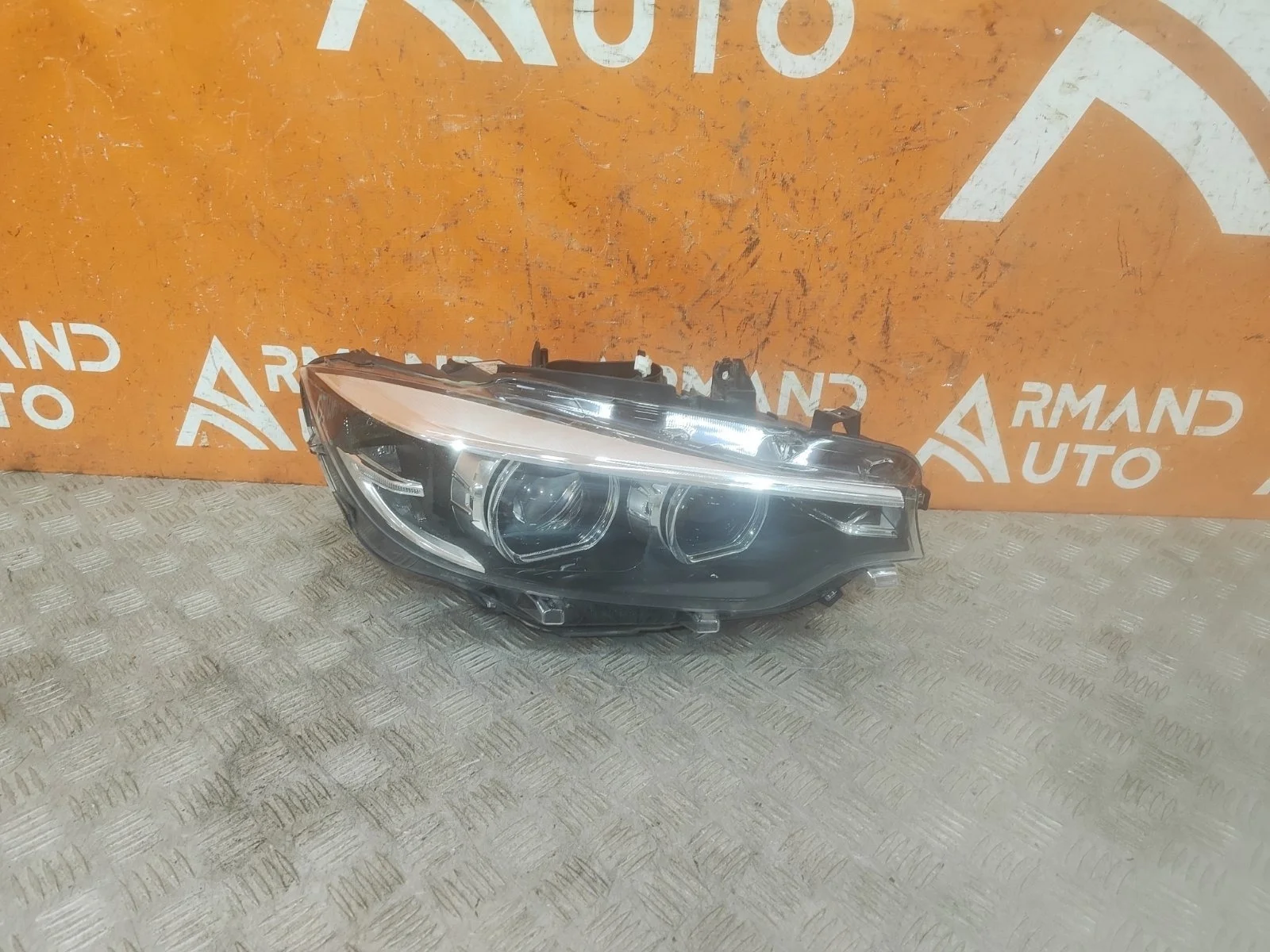 Фара BMW 4 series 2017-2020 63117478152 F32 F33 F36, правая