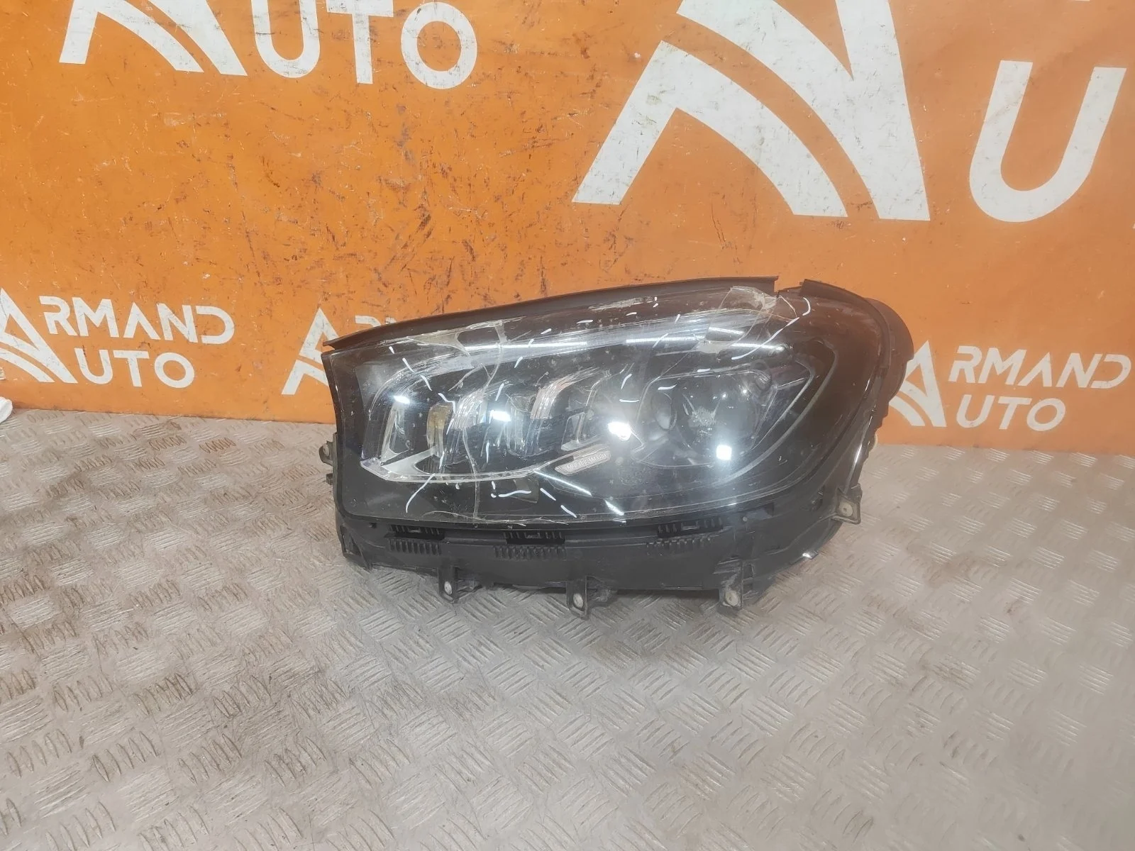 Фара Mercedes GLS-Class 2019-нв A1679065103 X167, левая