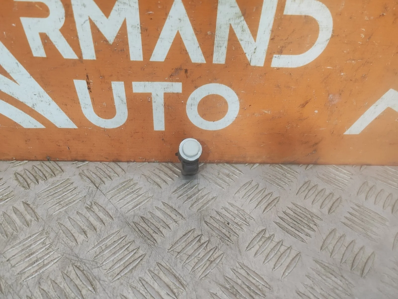 Датчик парктроника Audi A3 2012-2020 5Q0919275CGRU 3 8V, передний