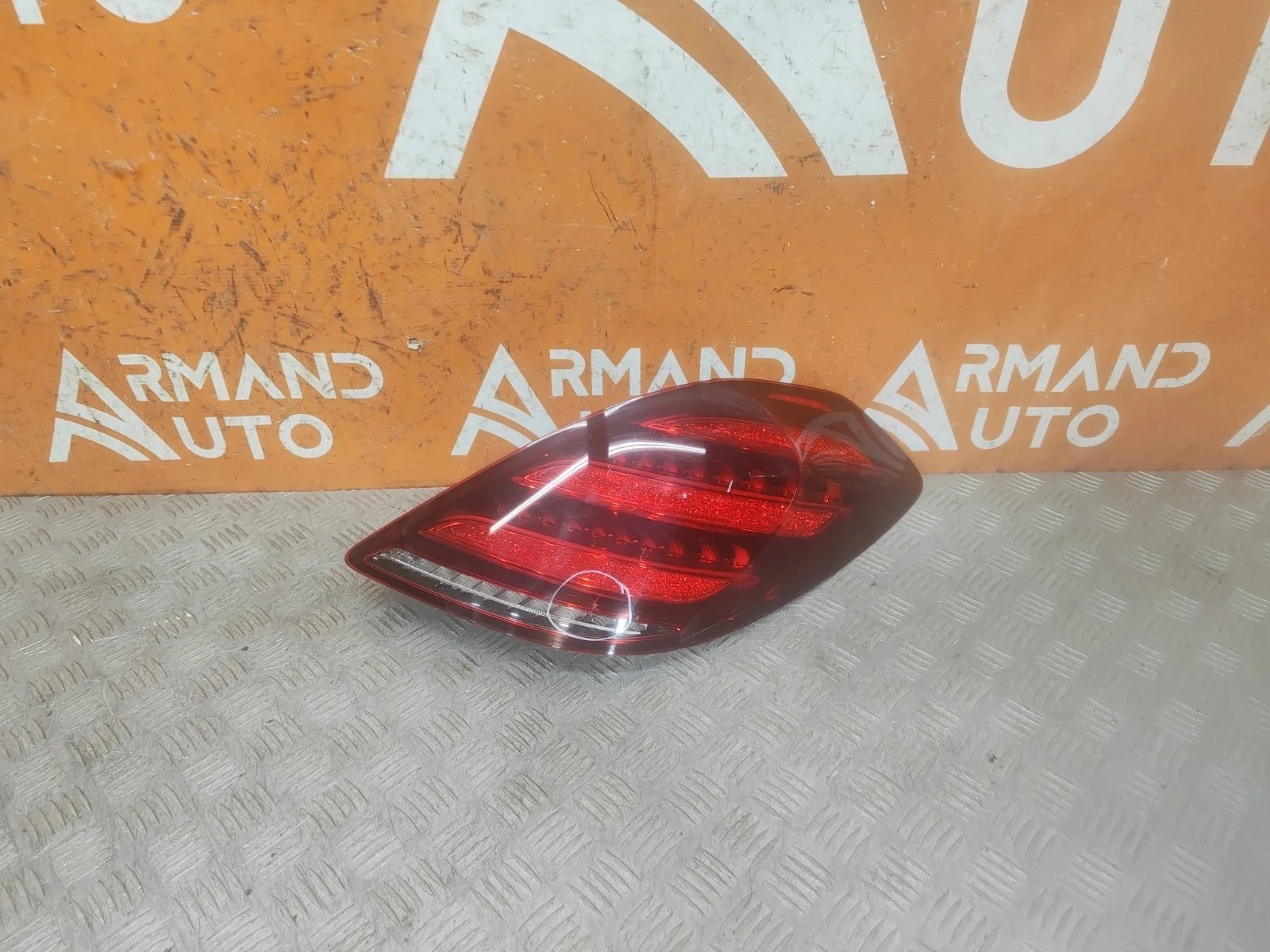 Фонарь Mercedes S-Class 2017-2020 A2229067004 W222, правый
