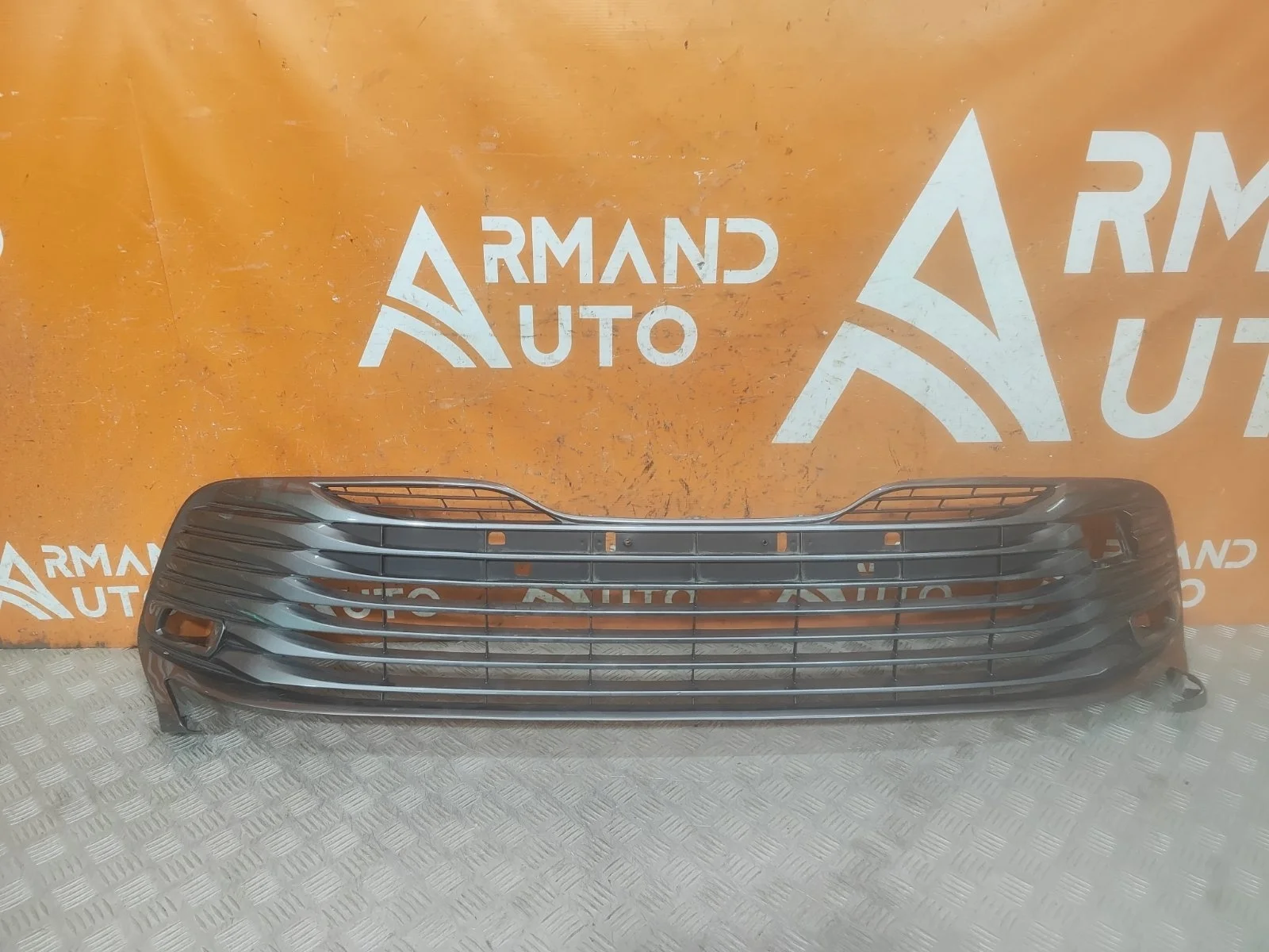 Решетка бампера Toyota Camry 2017-2021 5310233220 8 XV70, передняя