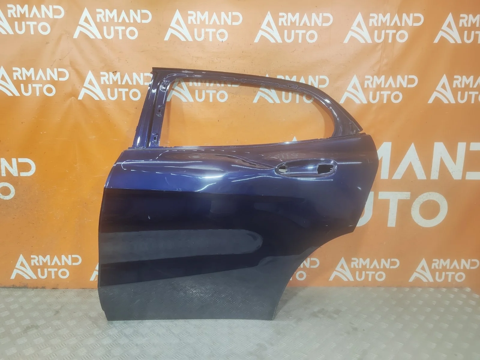 Дверь Mercedes GLA-Class 2013-2020 A1567300105 X156, задняя левая