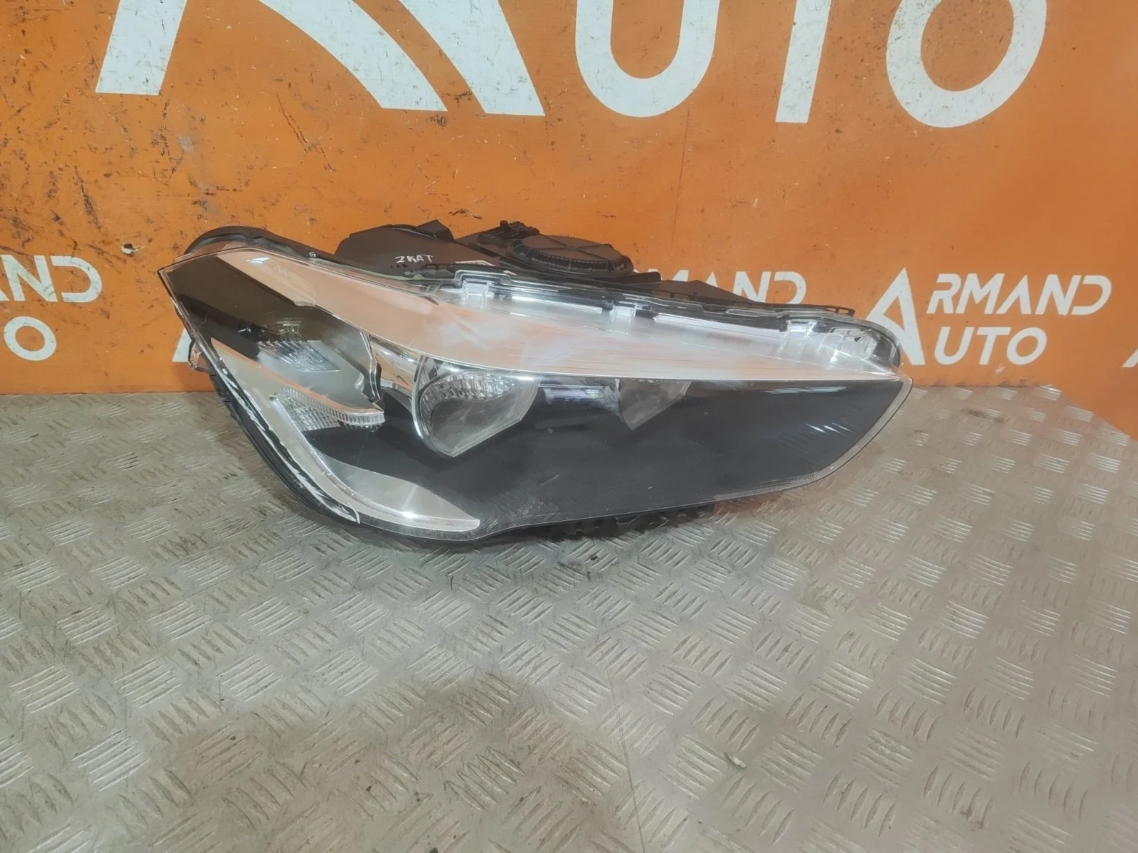 Фара BMW X1 2015-2022 63117346534 F48, правая