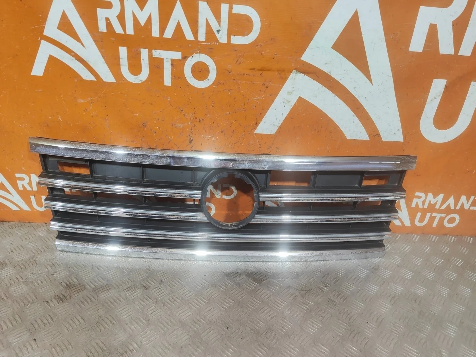 Решетка радиатора Volkswagen Touareg 2018-нв 760853651KRYP 3