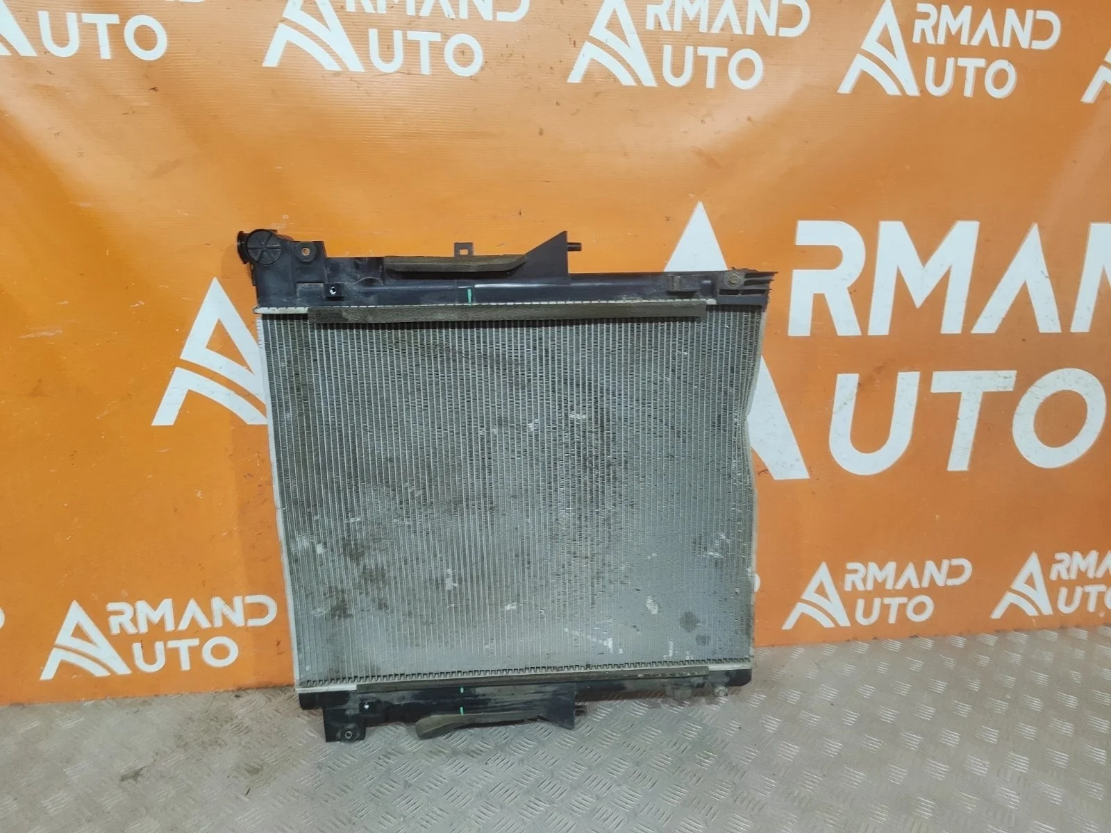 Радиатор двигателя (двс) Mitsubishi Pajero Sport 2015-нв 1350A813 3