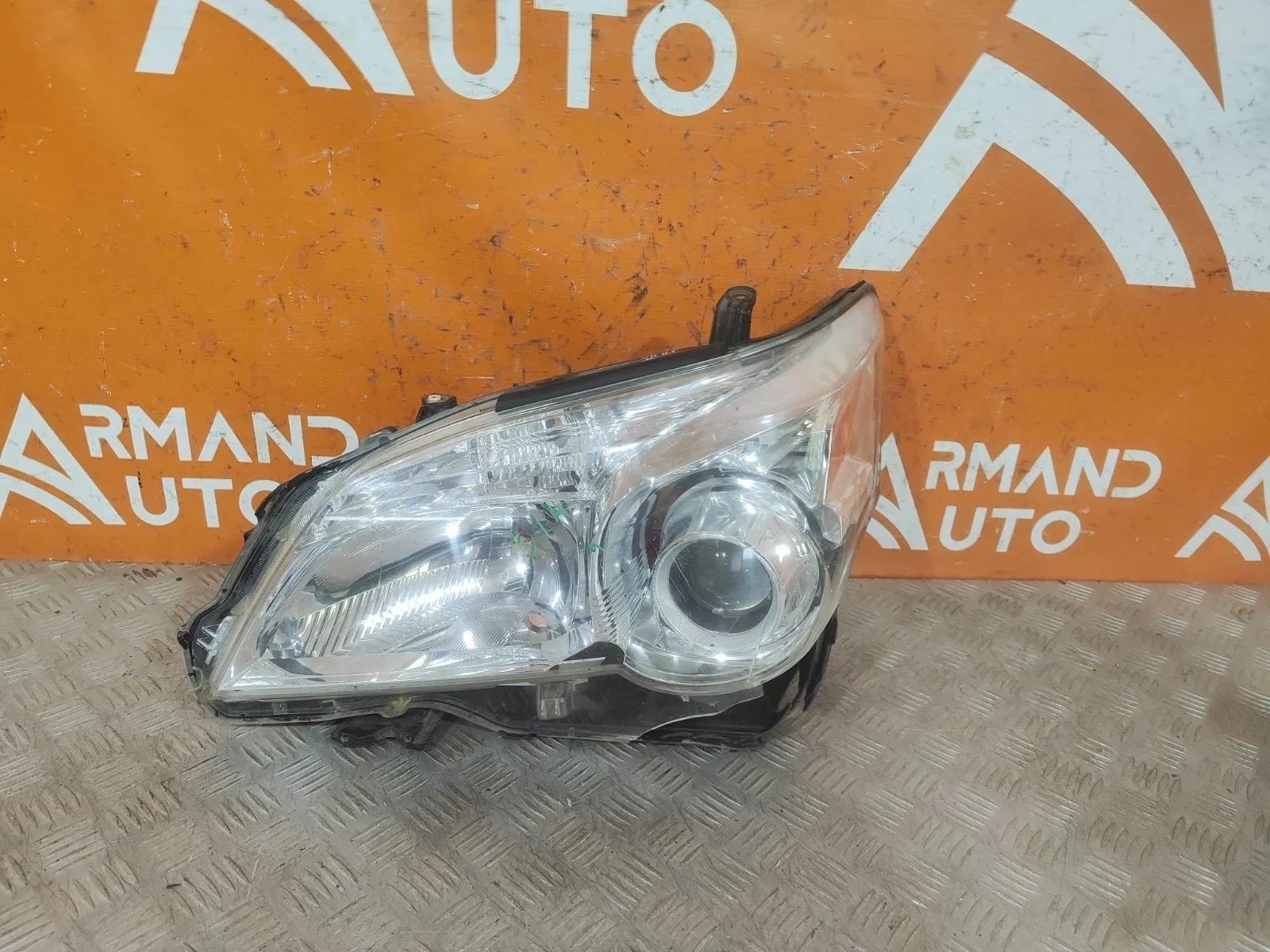 Фара Lexus GX 2009-2013 8118560E61 2 URJ150, левая