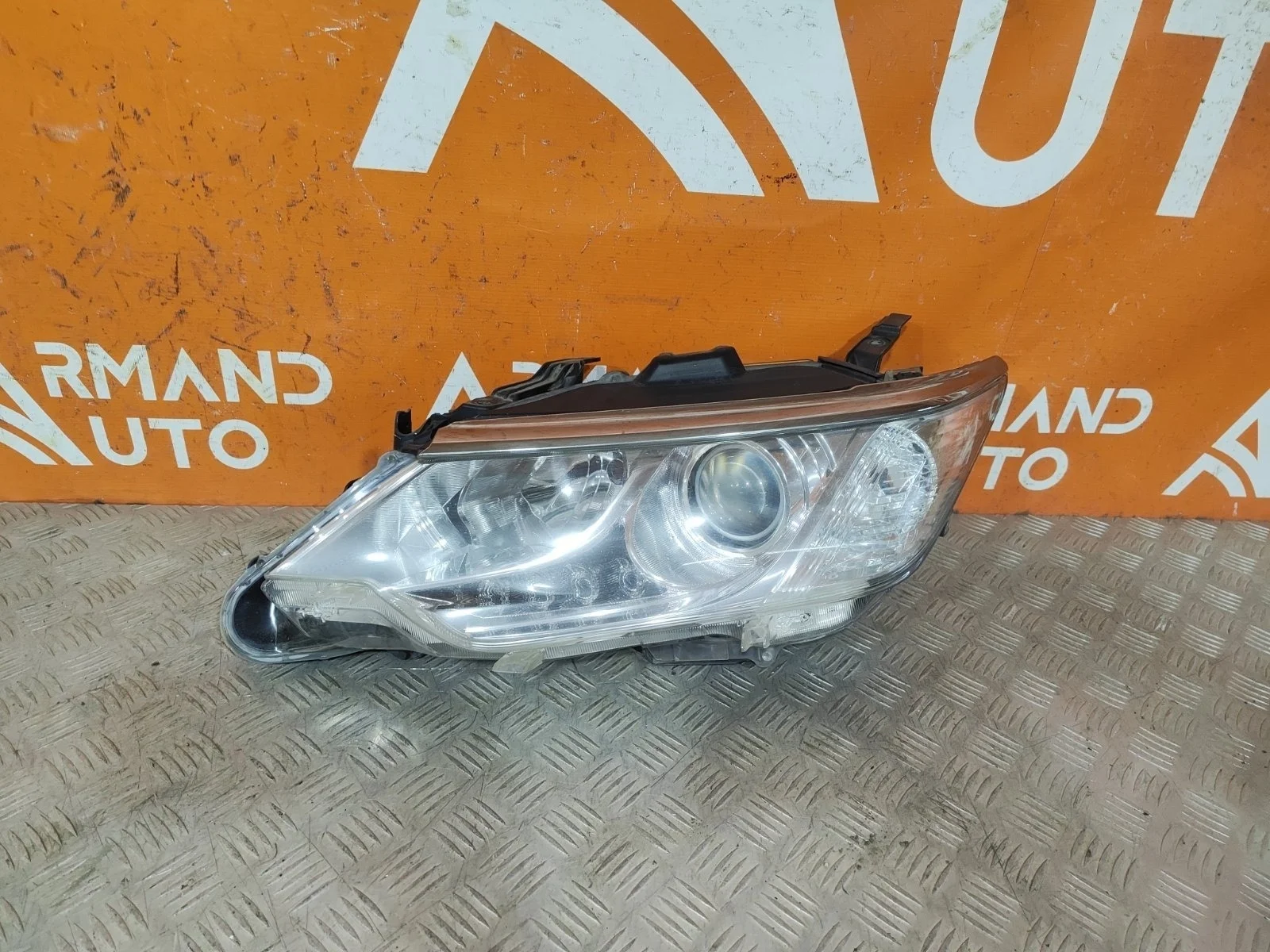 Фара Toyota Camry 2011-2014 8118533A50 7 XV50, левая