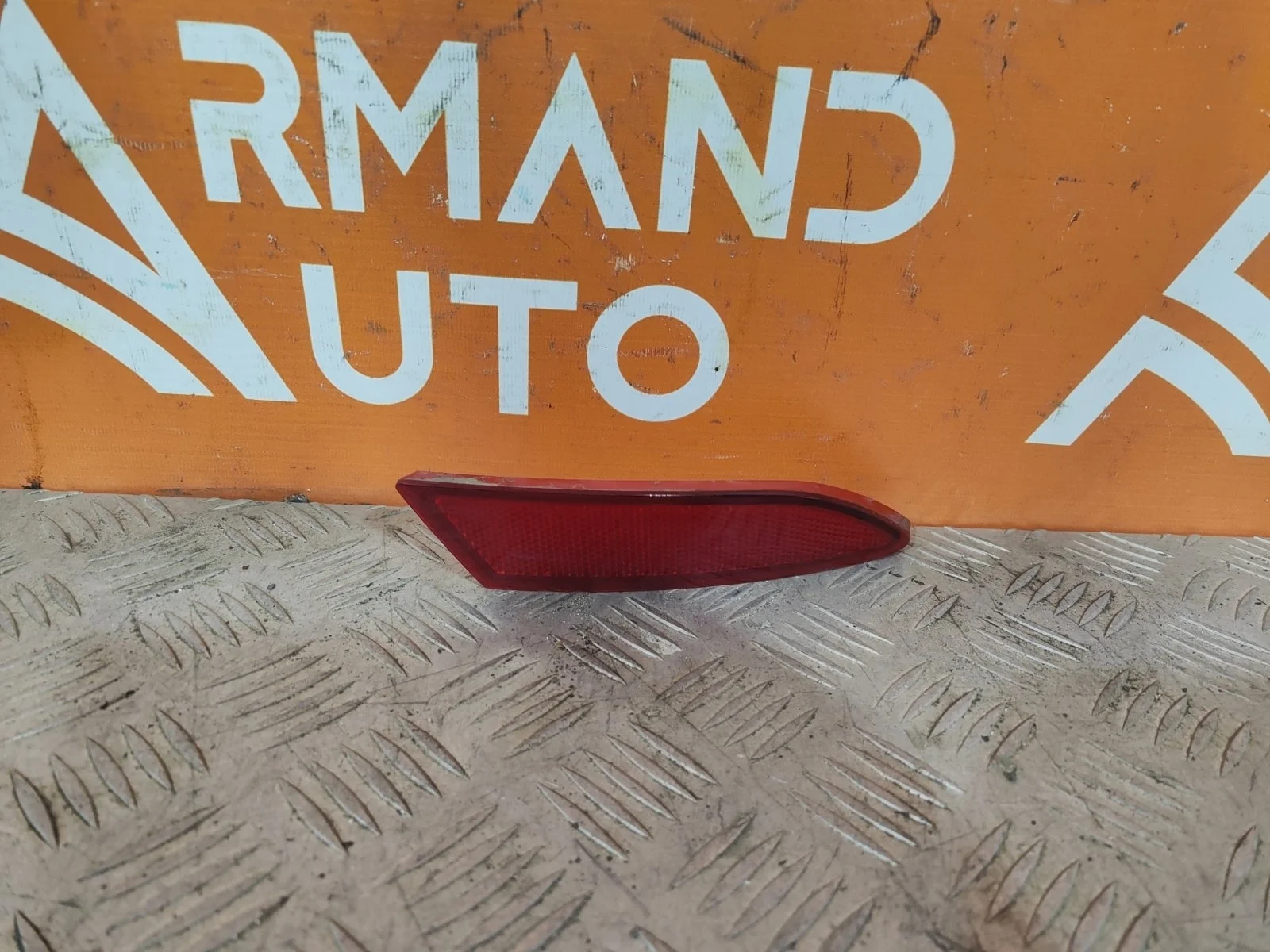 Отражатель Ford Focus 2011-2015 1763039 3, правый