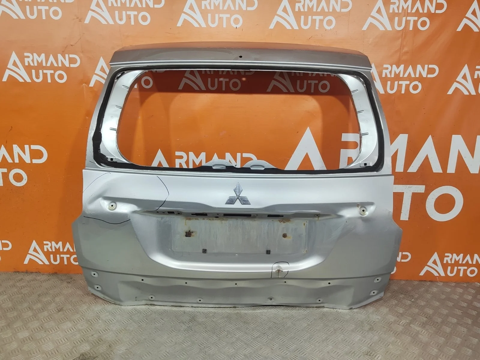 Дверь багажника Mitsubishi Pajero Sport 2015-2021 5801B685 3
