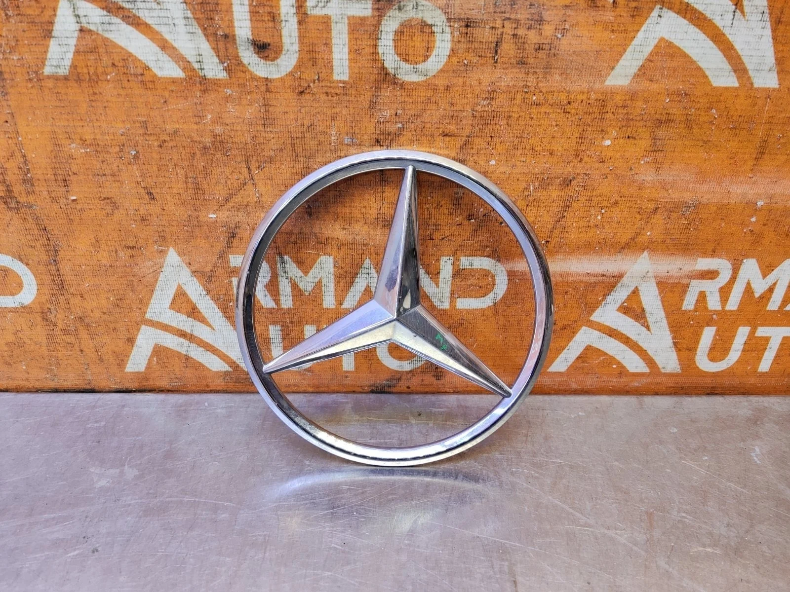 Эмблема Mercedes GLK-Class 2012-2015 A0008171016 X204, передняя