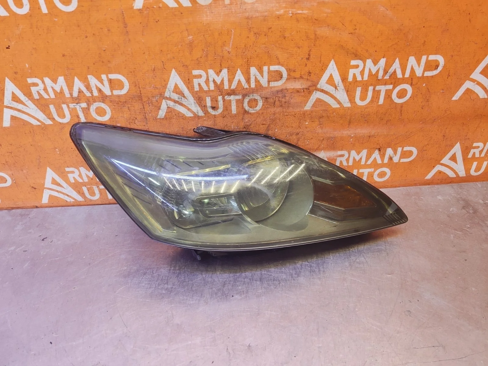 Фара Ford Focus 2008-2011 1744971 2, правая