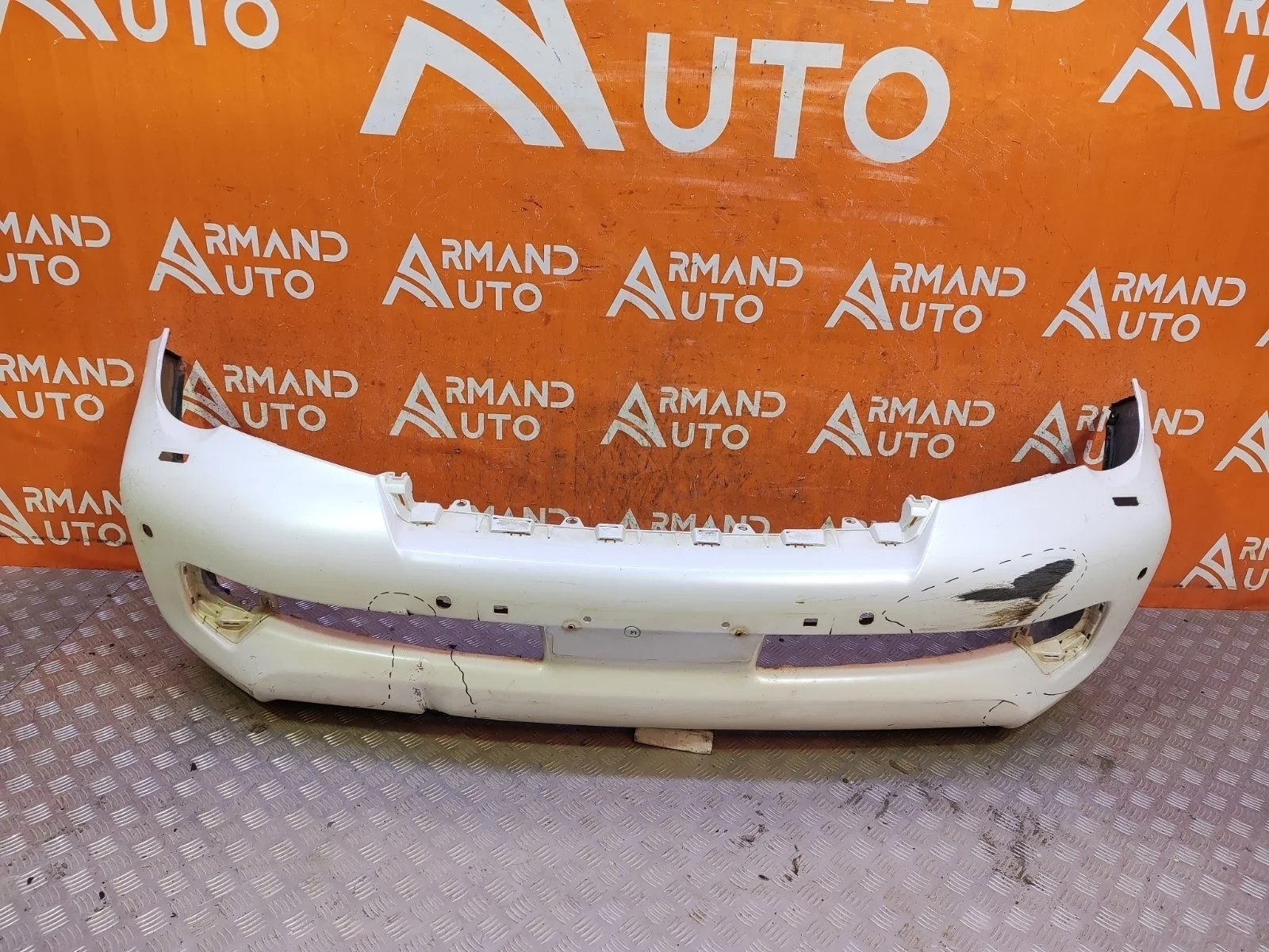 Бампер Lexus GX 2009-2013 521196A957 2 URJ150, передний