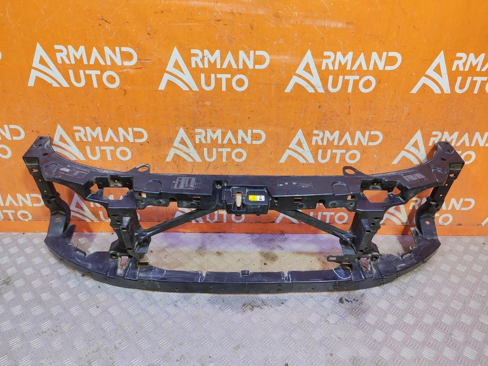 Панель передняя (суппорт радиатора) Land Rover Discovery 2009-2016 LR054853 4