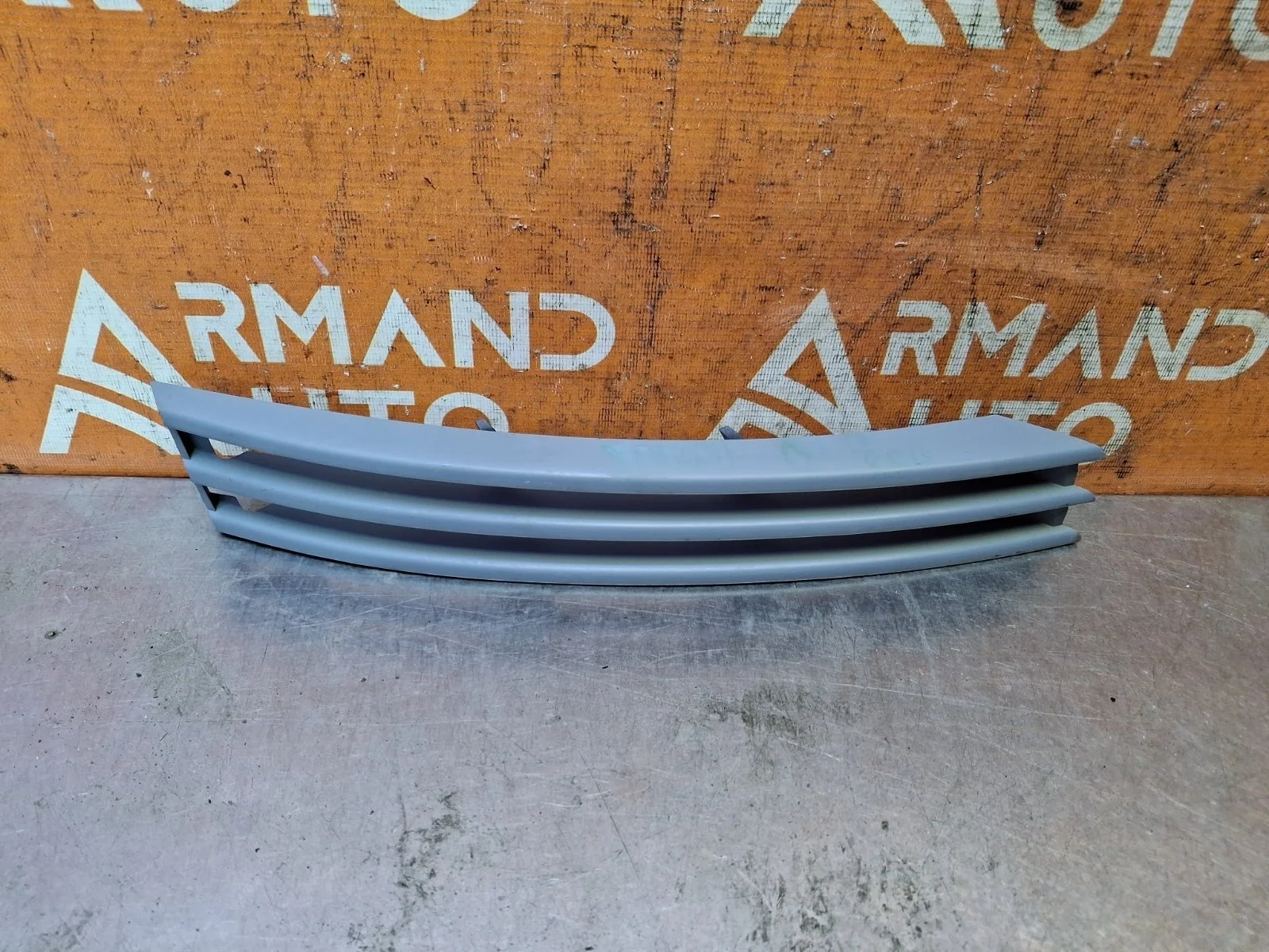 Накладка решетки бампера Land Rover Range Rover 2012-2017 LR044732 4 L405, передняя правая