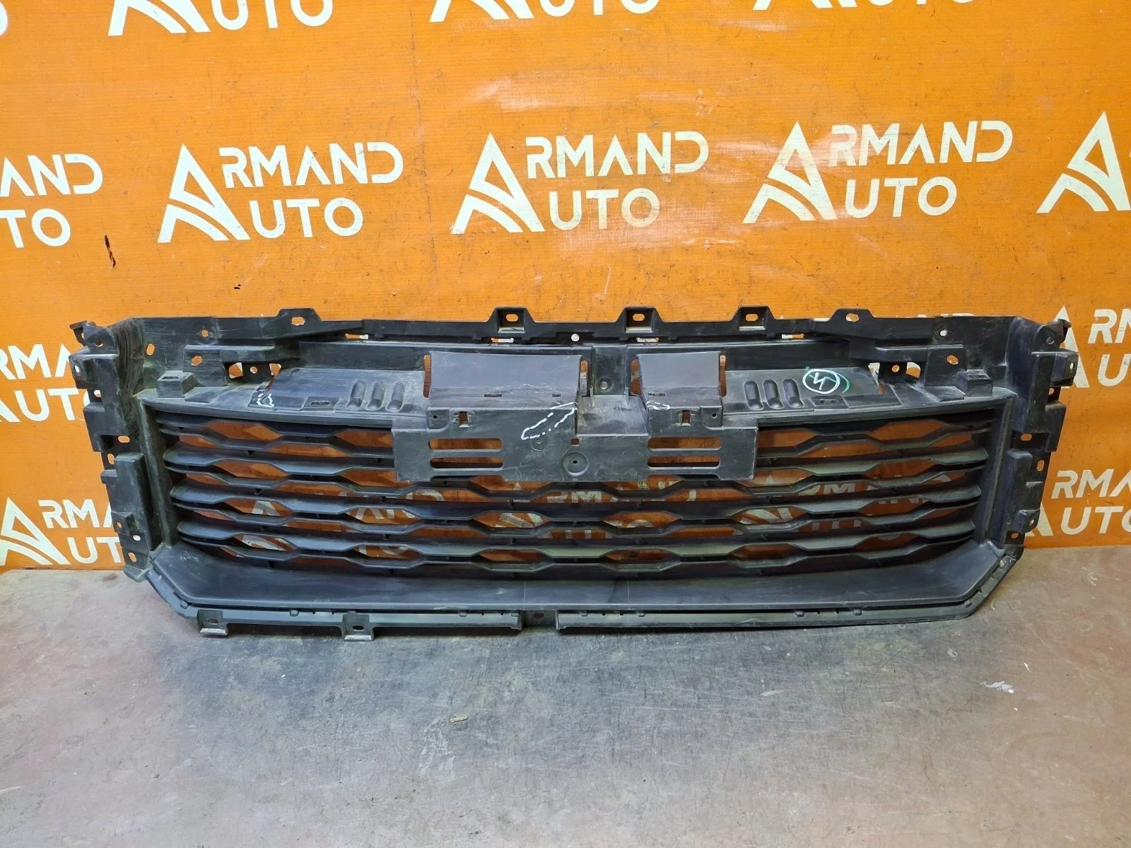 Решетка бампера Mitsubishi L200 2018-2023 6402A534 5, передняя