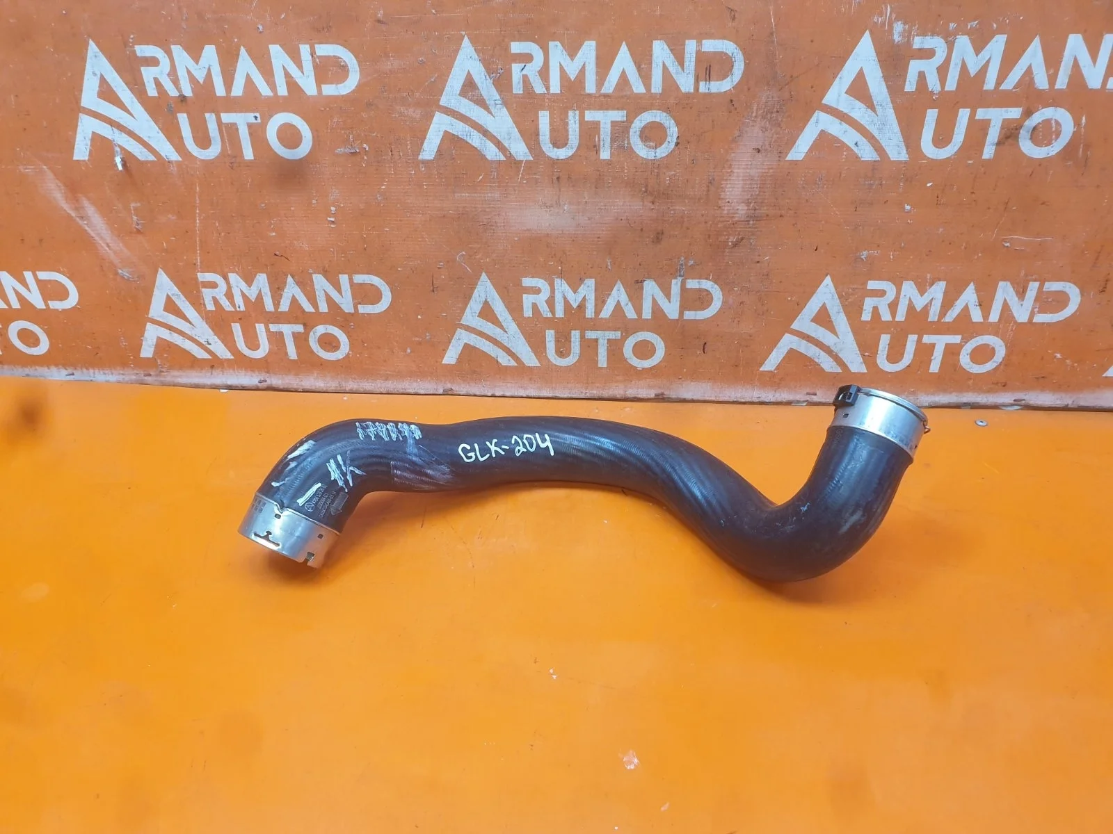Патрубок интеркулера Mercedes C-Class 2006-2015 A2045282682 W204, правый