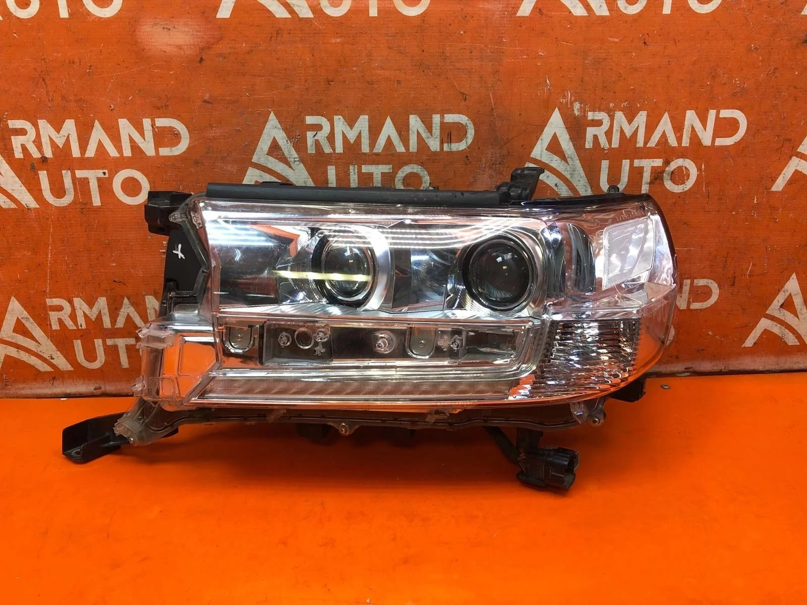 Фара Toyota Land Cruiser 2015-2021 8110660K12 200, левая