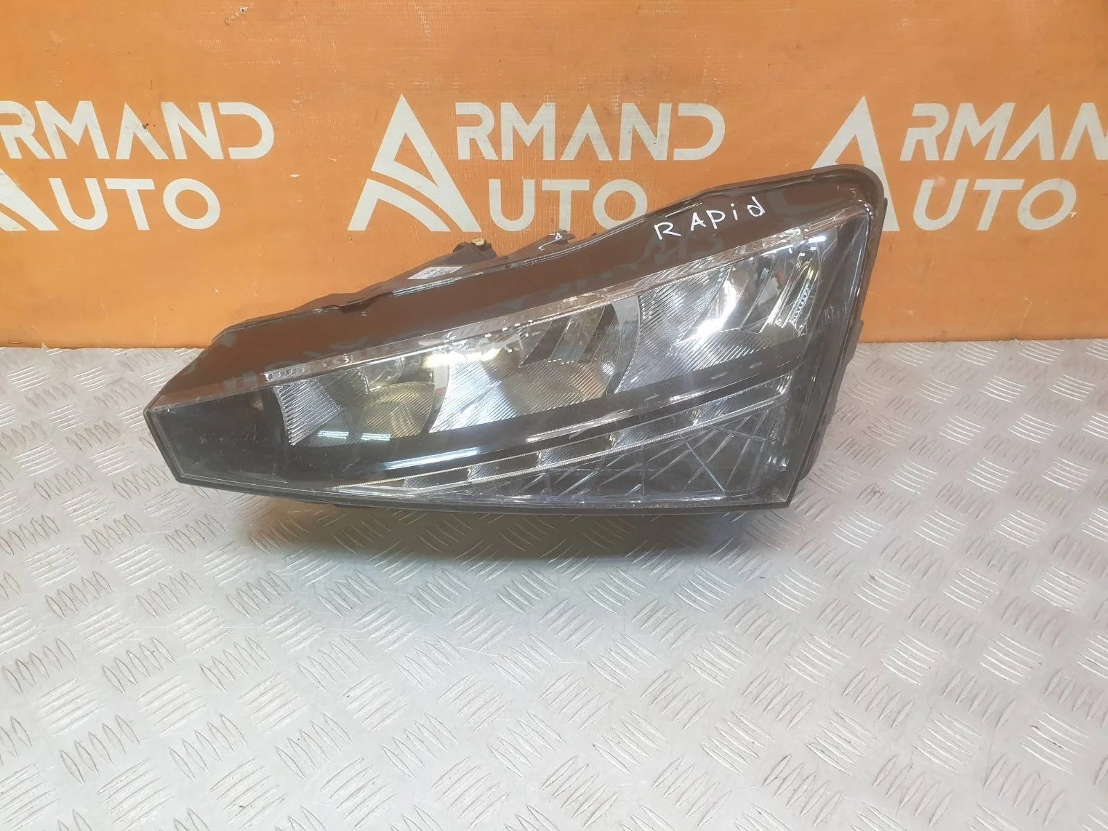 Фара Skoda Rapid 2020-2023 60U941019 2, левая