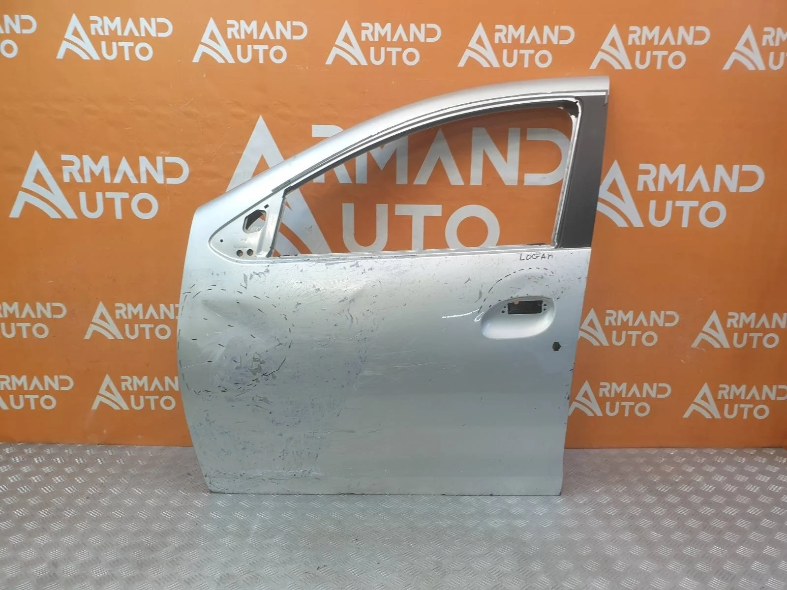Дверь Renault Logan 2012-2022 801012479R 2, передняя левая