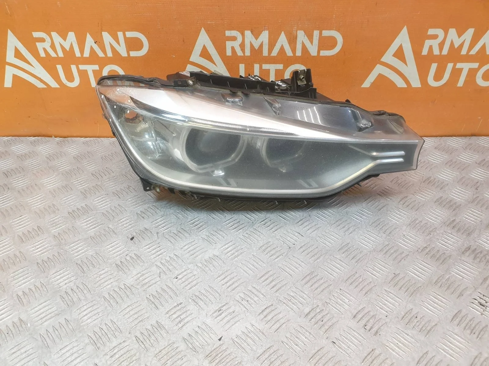 Фара BMW 3 series 2011-2016 63117314532 F30 F31, правая