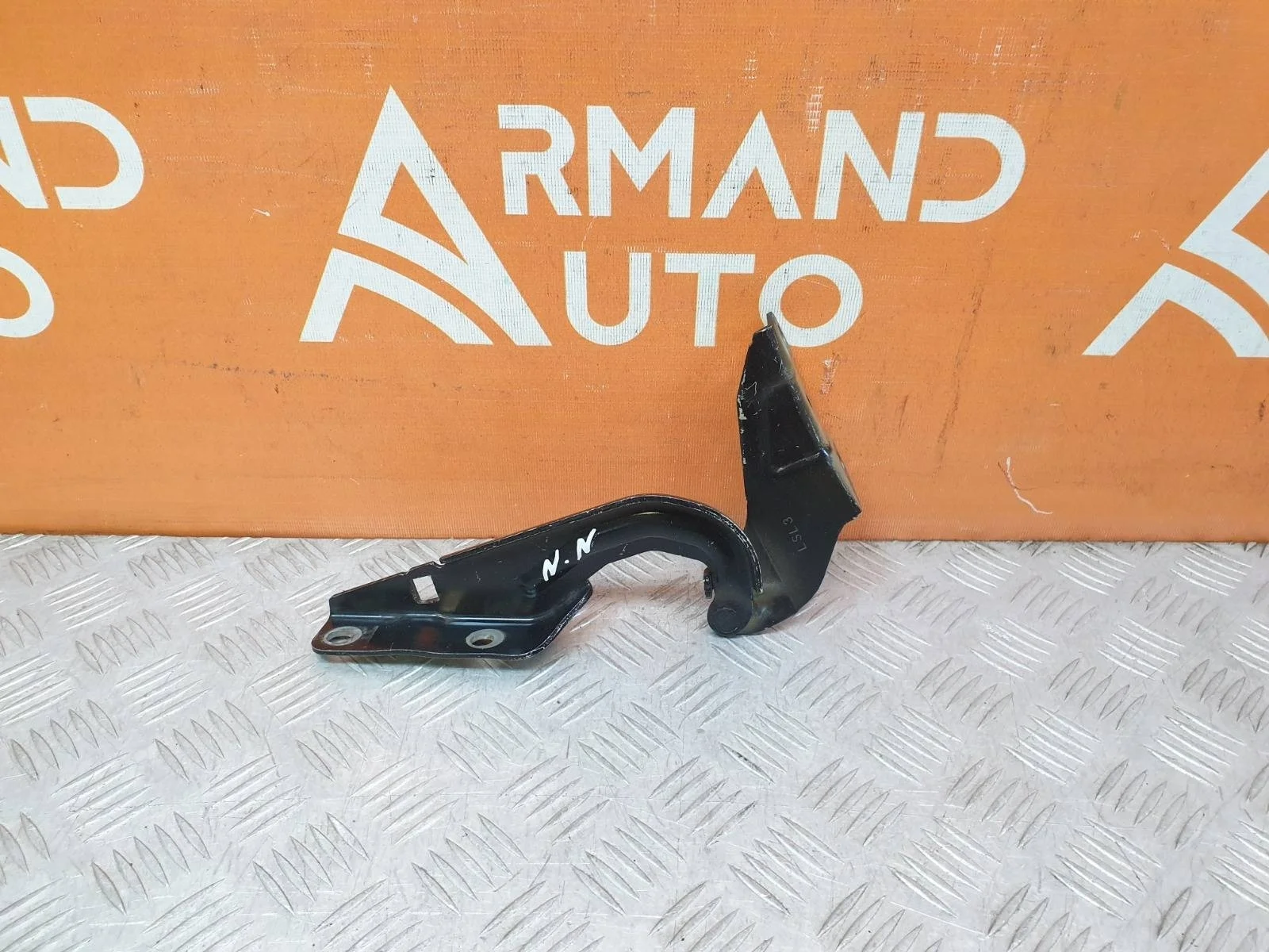 Петля капота Mitsubishi Outlander 2005-2013 MN175241 2 XL, левая