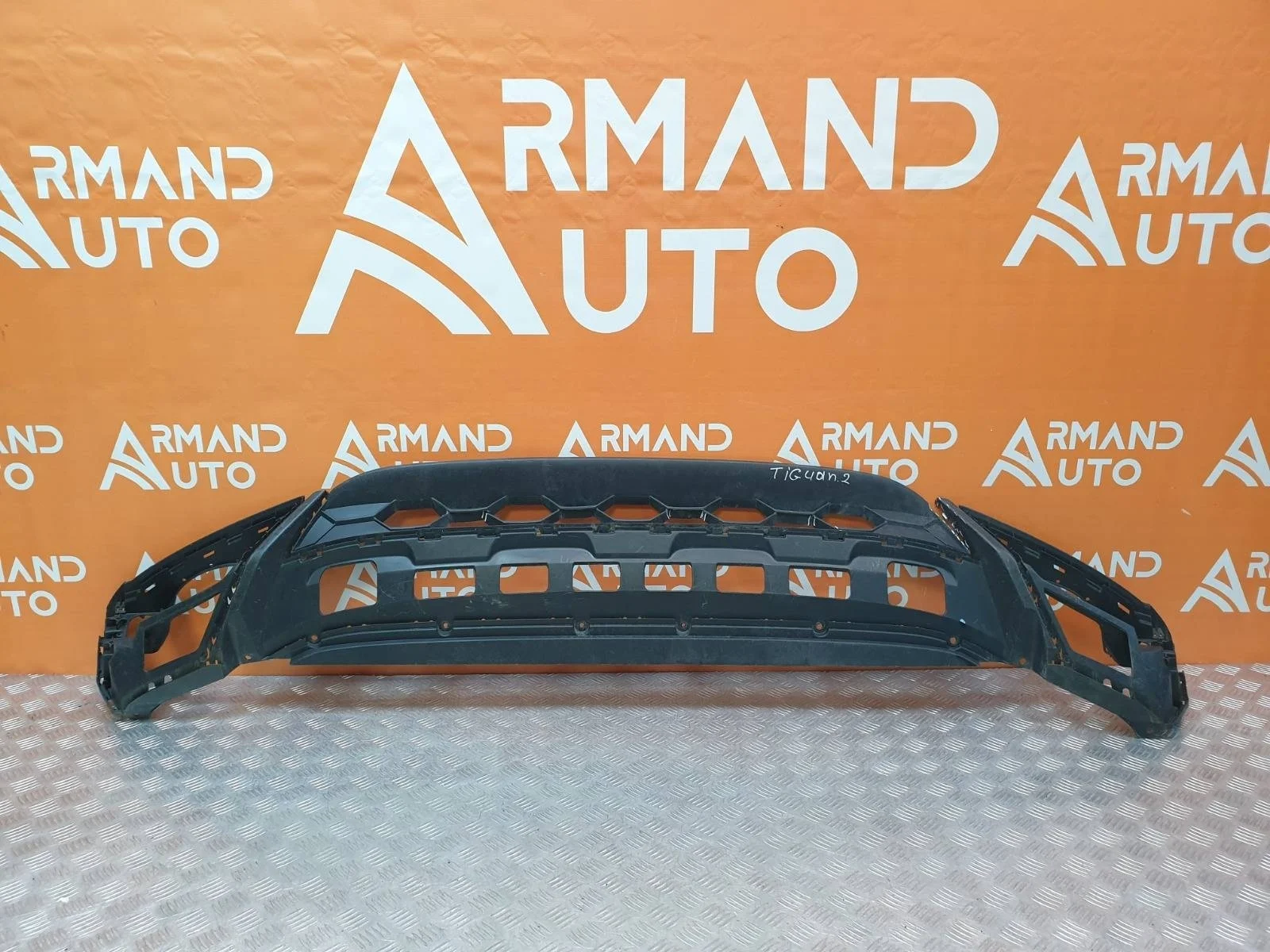 Юбка бампера Volkswagen Tiguan 2016-2020 5NA805903G9B9 2, передняя