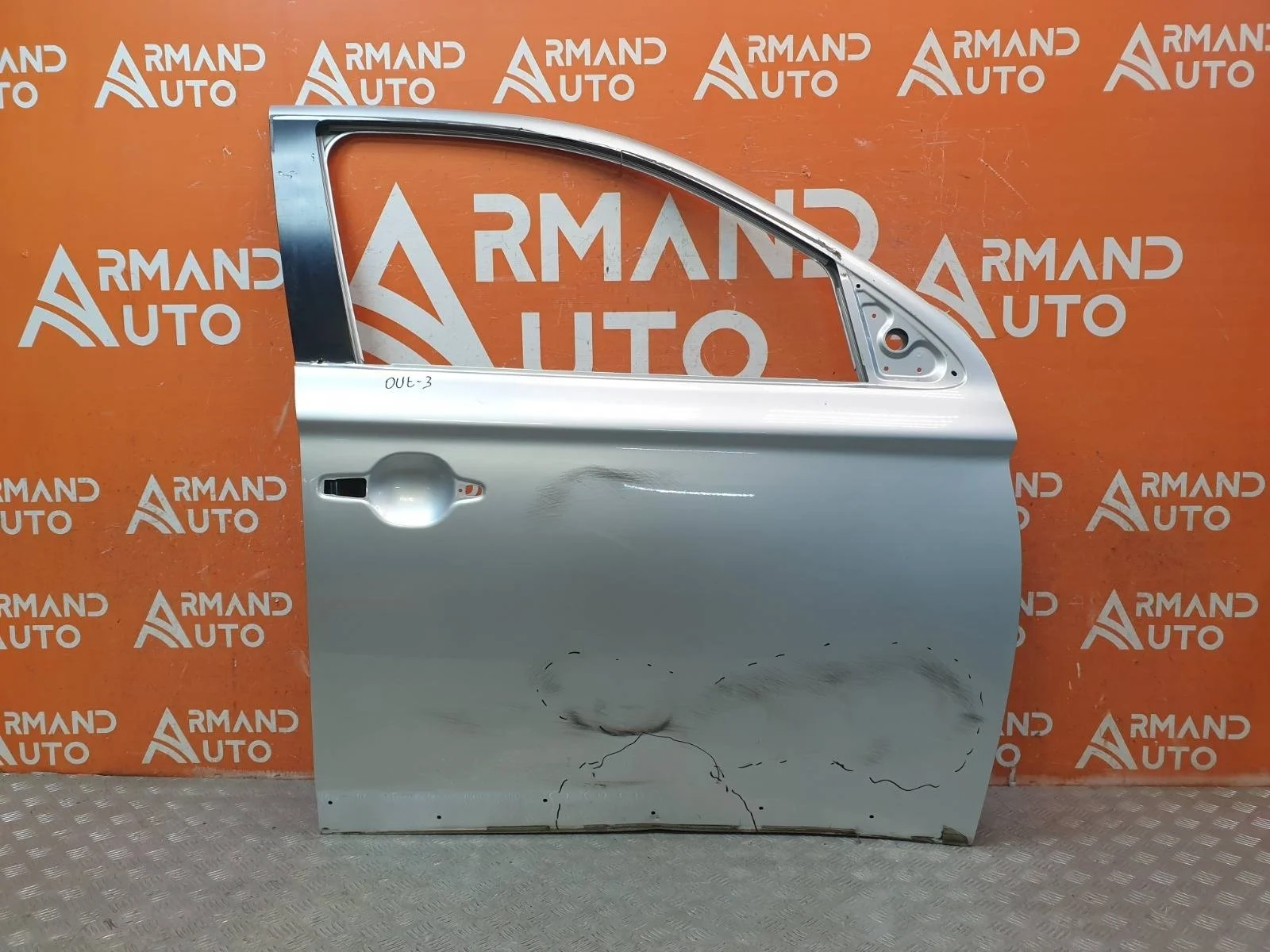 Дверь MItsubishi Outlander 2015-2023 5700B844 3, передняя правая