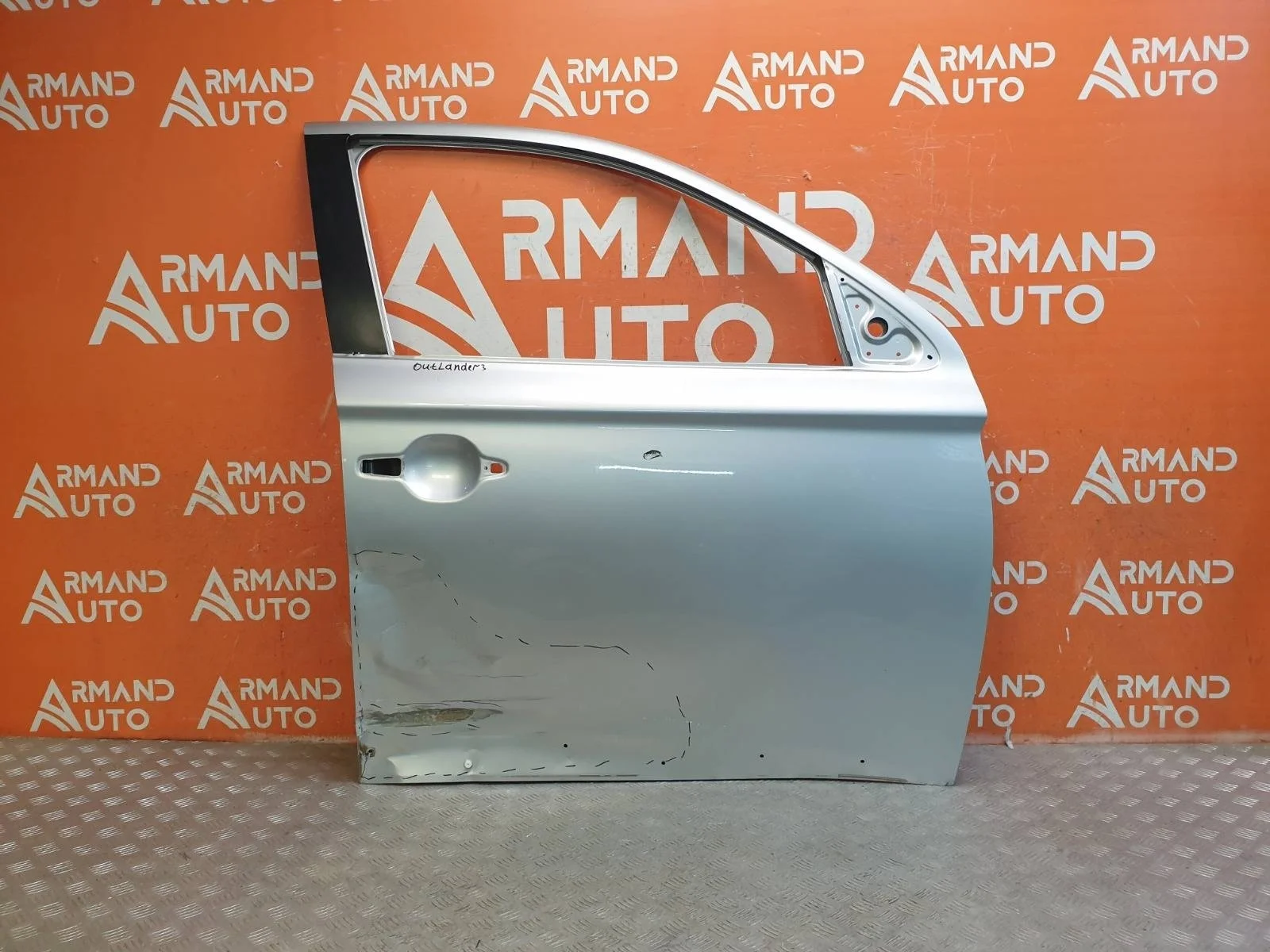 Дверь Mitsubishi Outlander 2015-2023 5700B844 3, передняя правая