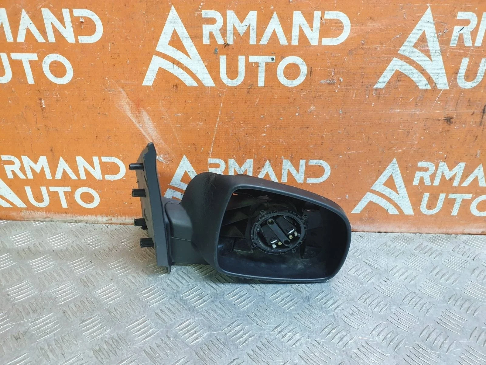 Зеркало Nissan Note 2005-2013 963019U160 1, правое