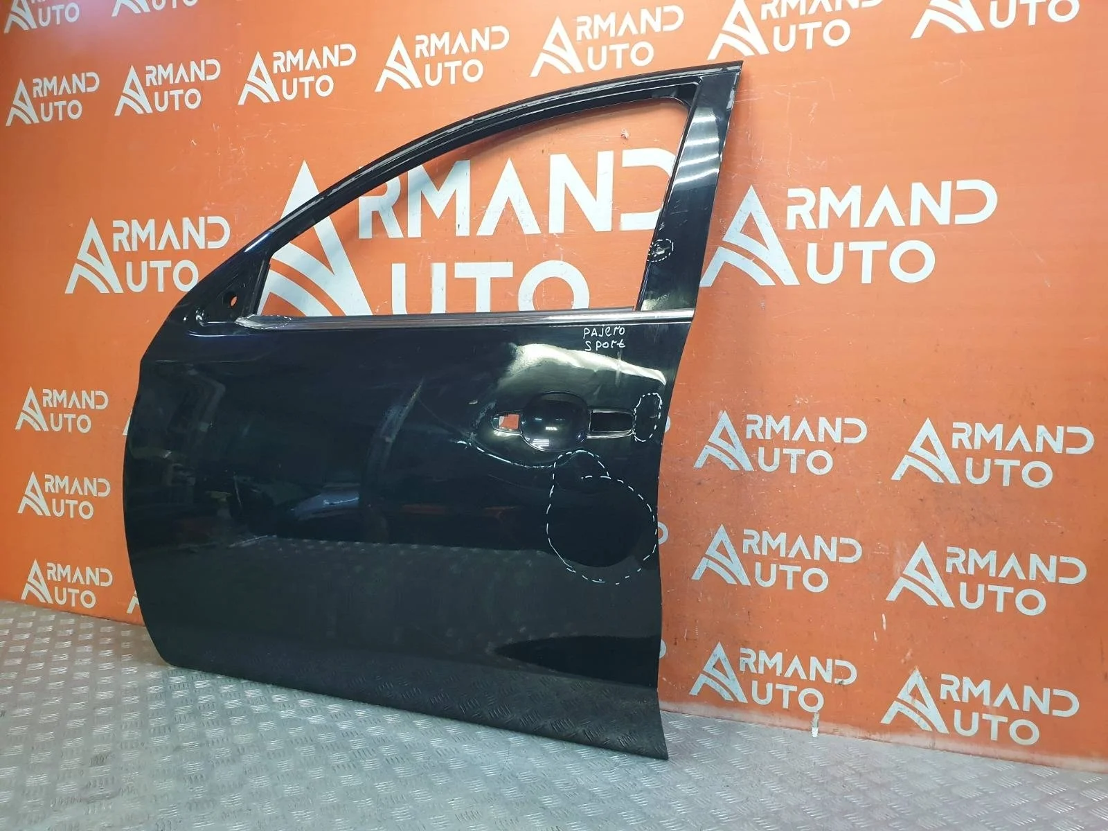 Дверь Mitsubishi Pajero Sport 2015-нв 5700B851 3, передняя левая