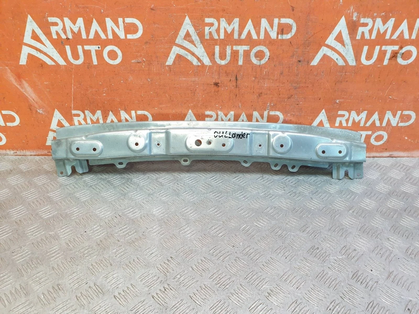 Усилитель бампера верхний Mitsubishi Outlander 2015-2023 6400G576 3, передний
