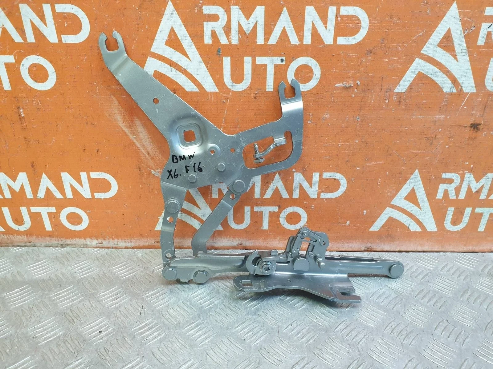 Петля капота BMW X5 2013-2018 41007381782 F15, правая
