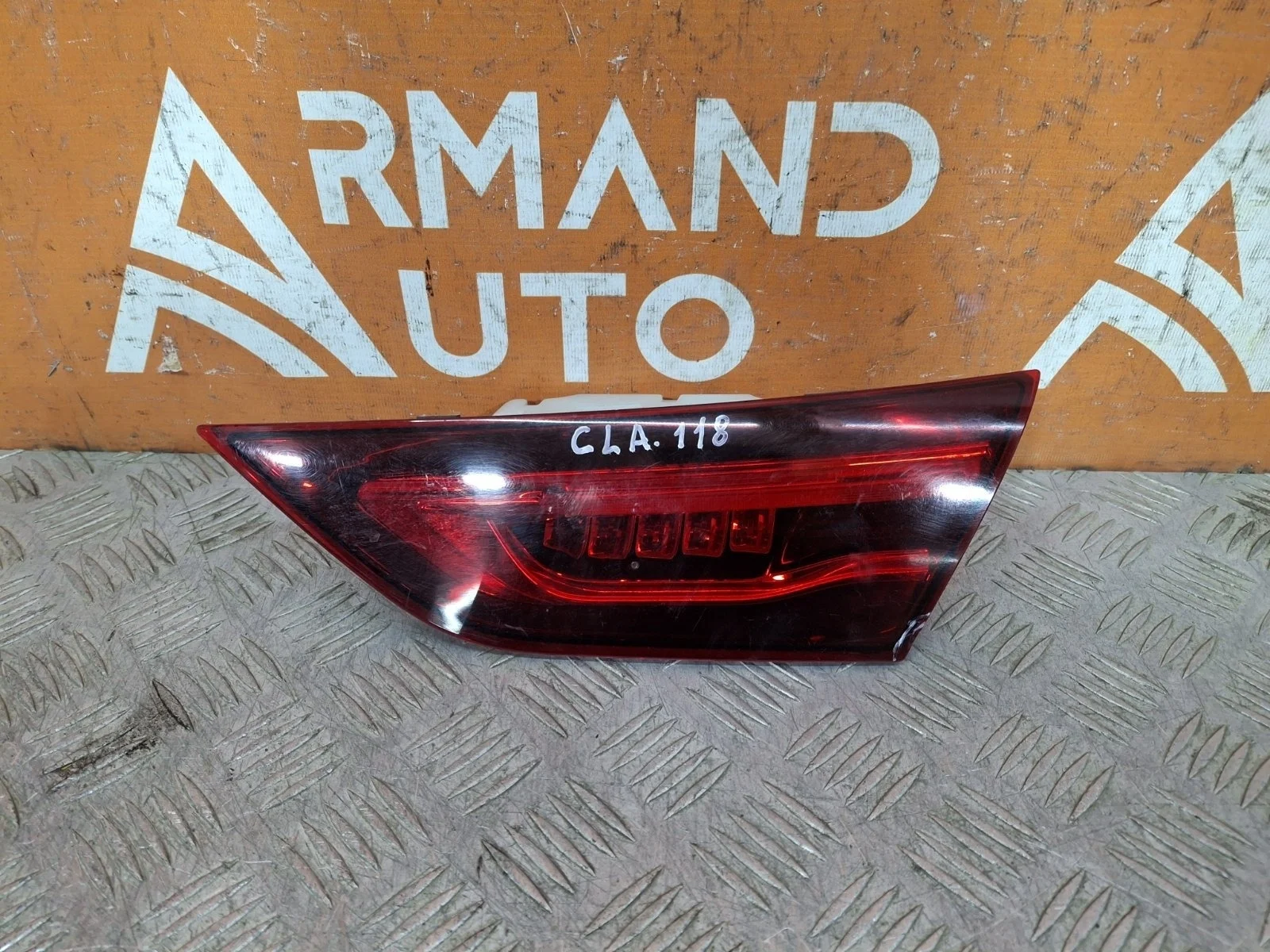 Фонарь внутренний Mercedes CLA-Class 2019-2025 A1189066200 C118, правый