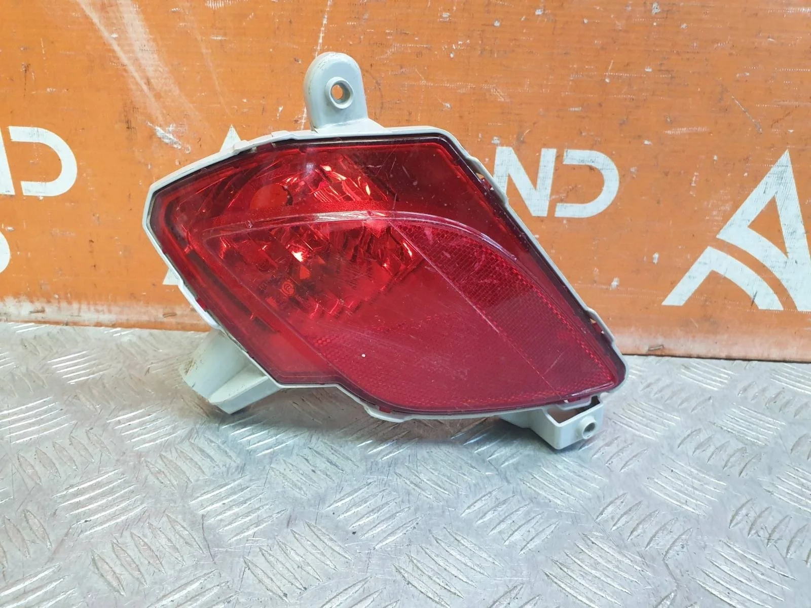 Фонарь противотуманный Mazda CX-5 2011-2017 KD5351660A 1, левый