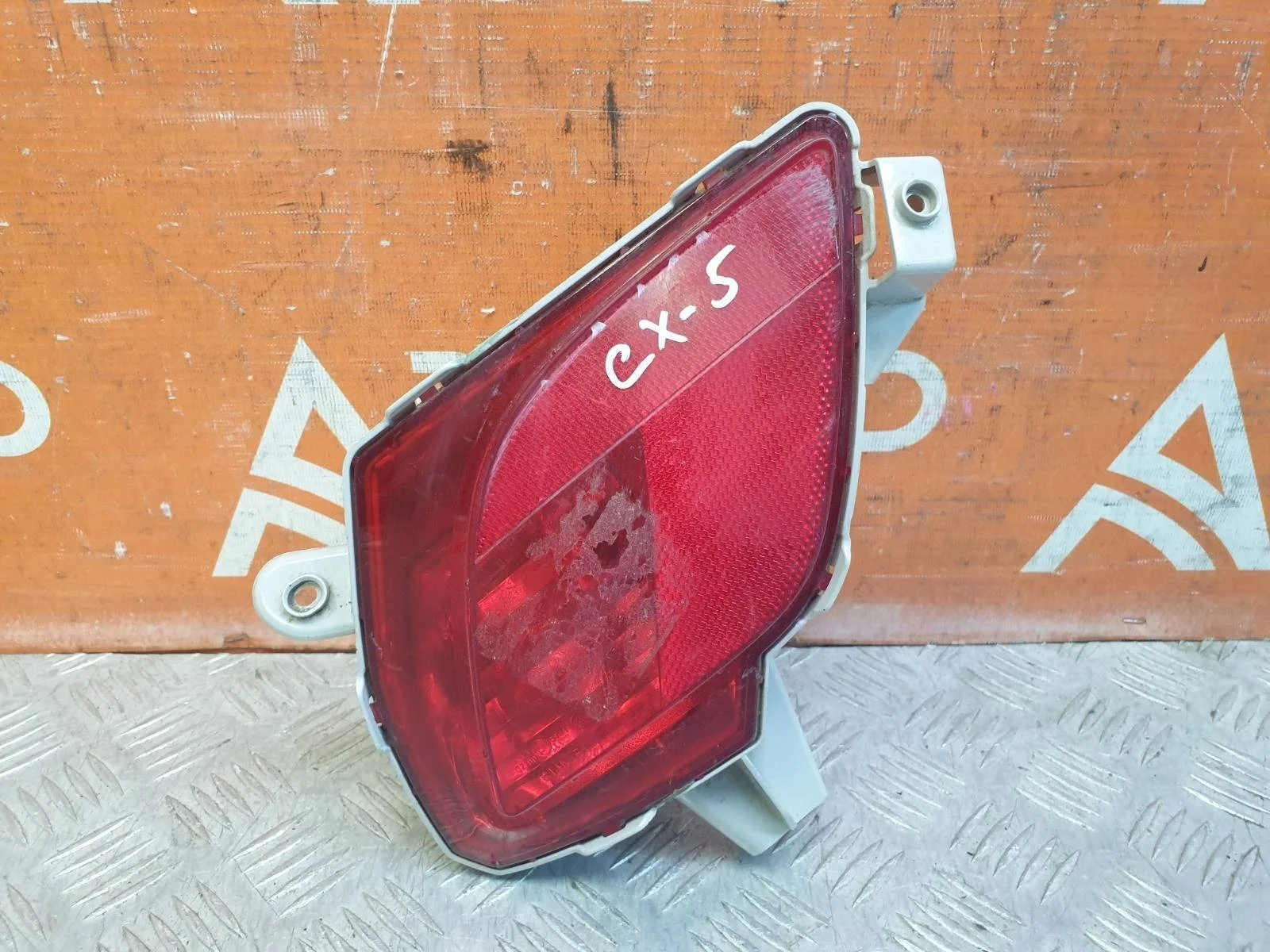 Фонарь противотуманный Mazda CX-5 2011-2017 KD5351660A 1, левый