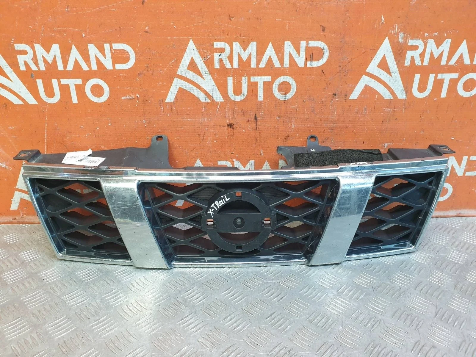 Решетка радиатора Nissan X-Trail 2007-2011 62310JG50A 2 T31