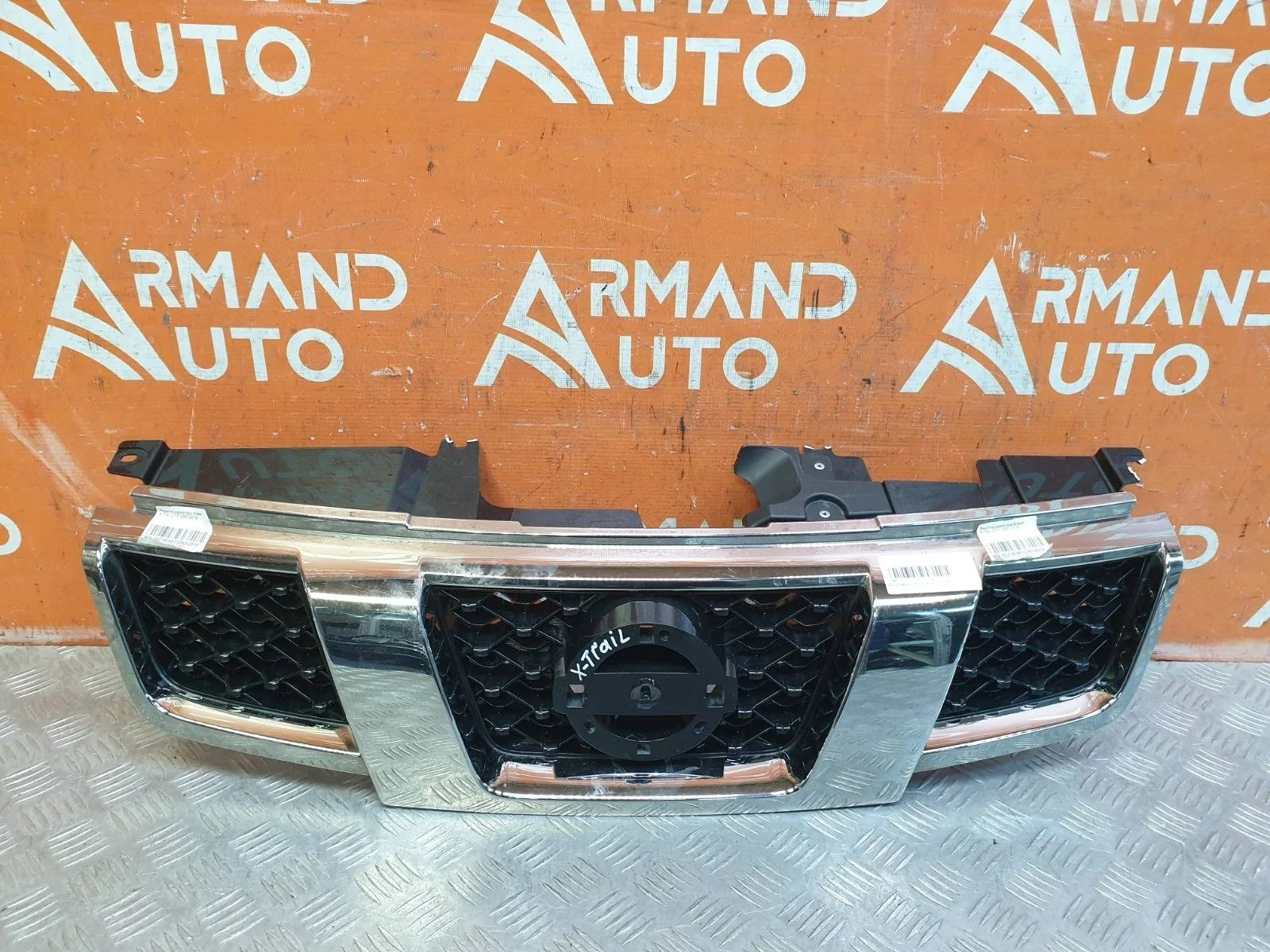Решетка радиатора Nissan X-Trail 2010-2015 623103UB0B 2 T31
