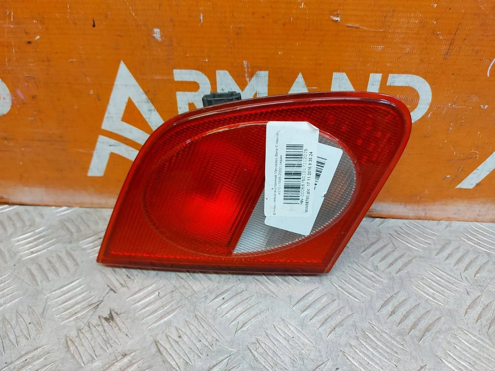 Фонарь внутренний Mercedes E-Class 1995-1999 A2108200964 W210, левый