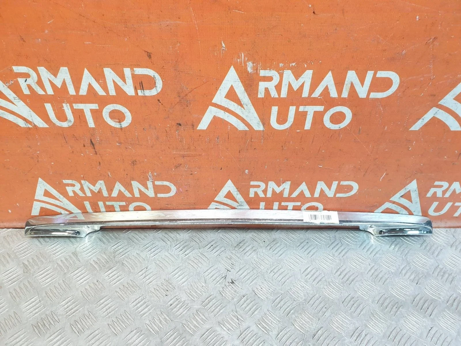Молдинг двери багажника Lexus LX 2007-2015 7680160190 3 URJ200