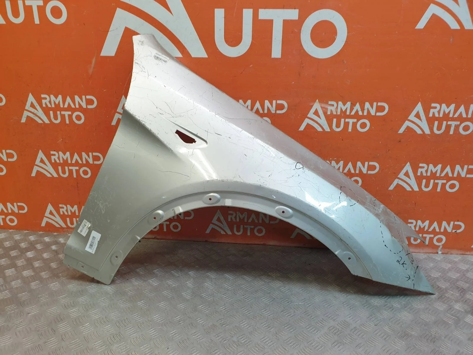 Крыло BMW X3 2010-2017 41357267324 F25, переднее правое