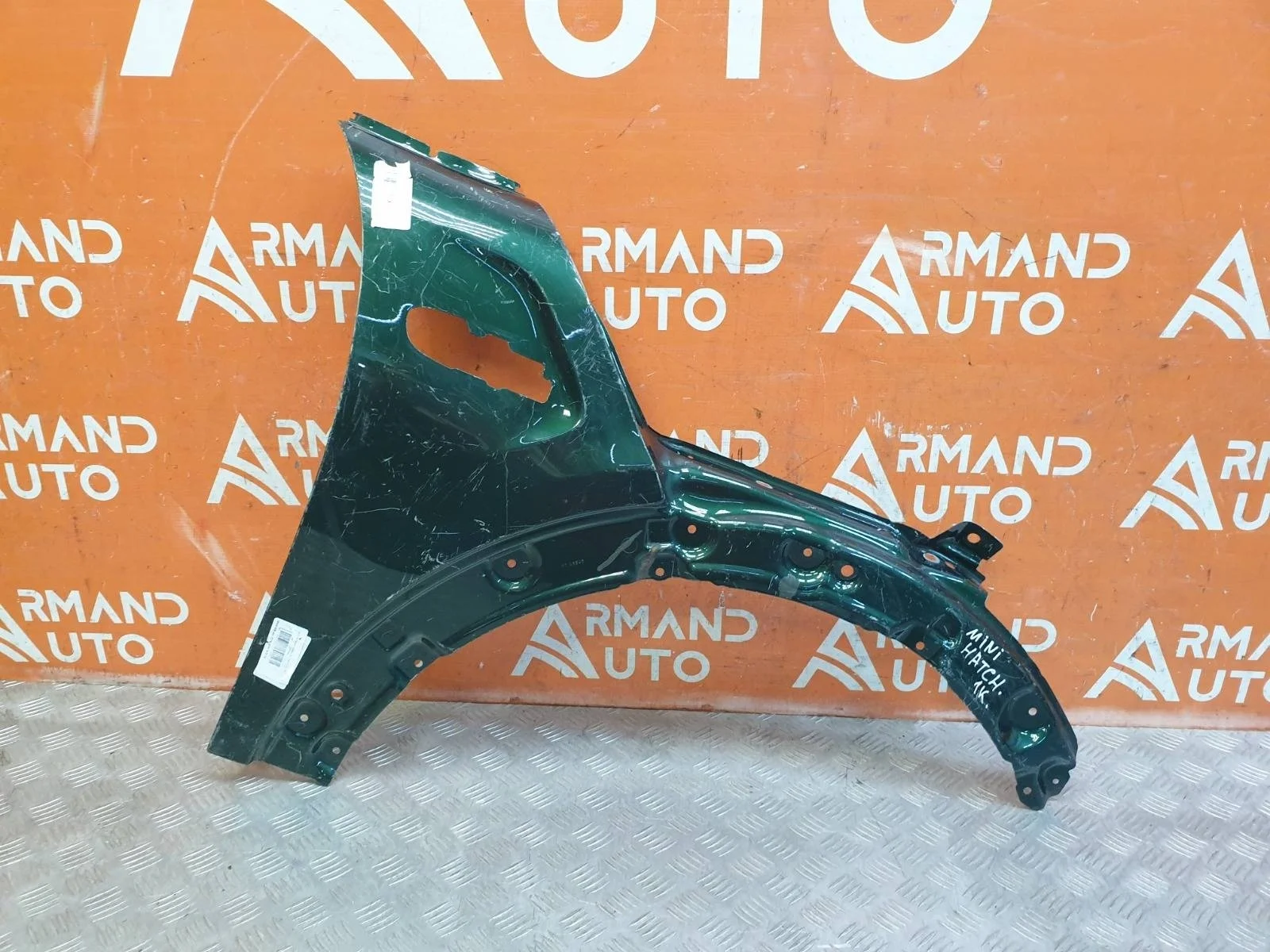Крыло Mini Hatch 2013-2024 41007374522 F55, переднее правое
