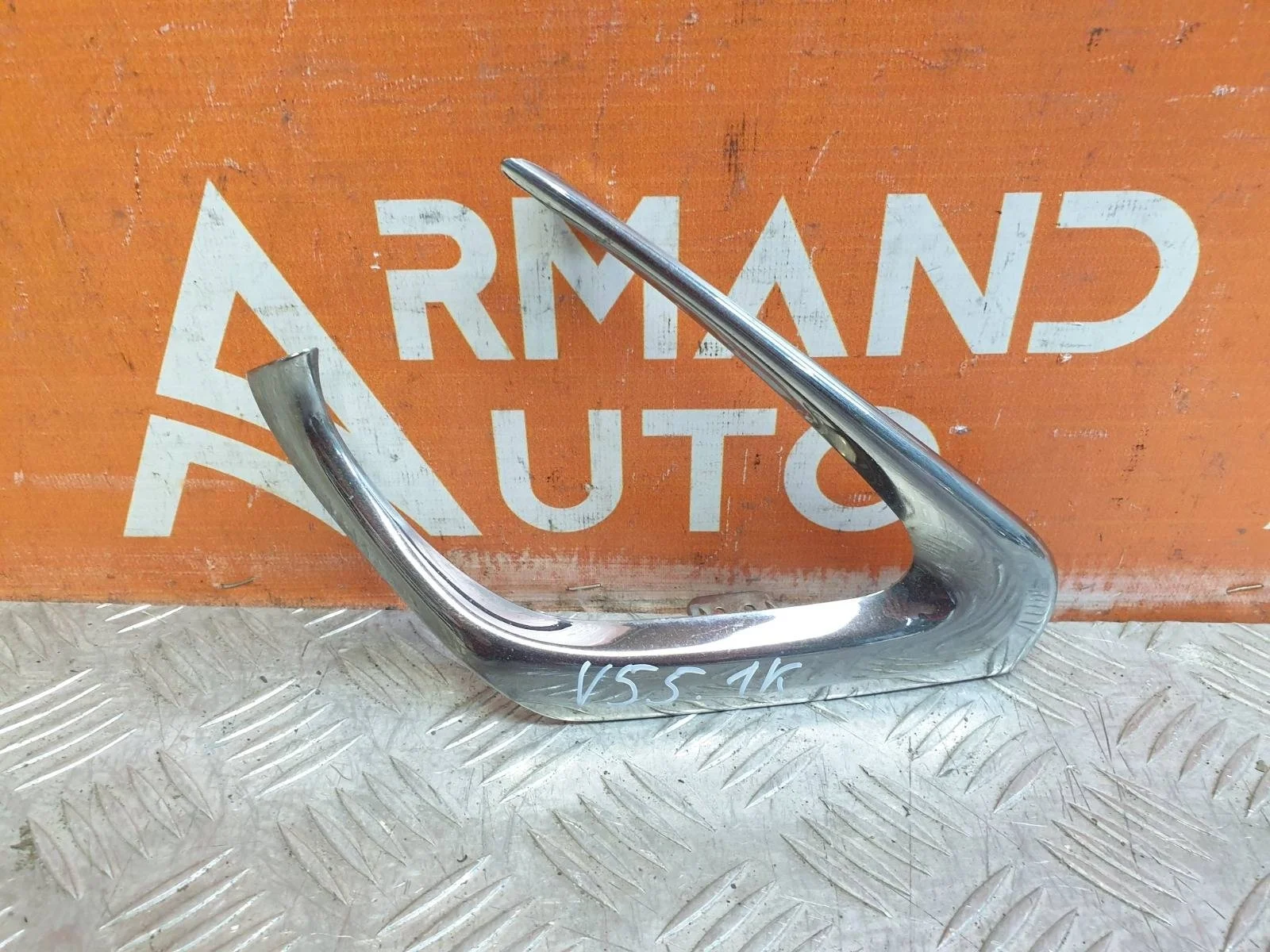 Накладка решетки бампера Toyota Camry 2014-2017 5310233040 7 XV50, передняя правая