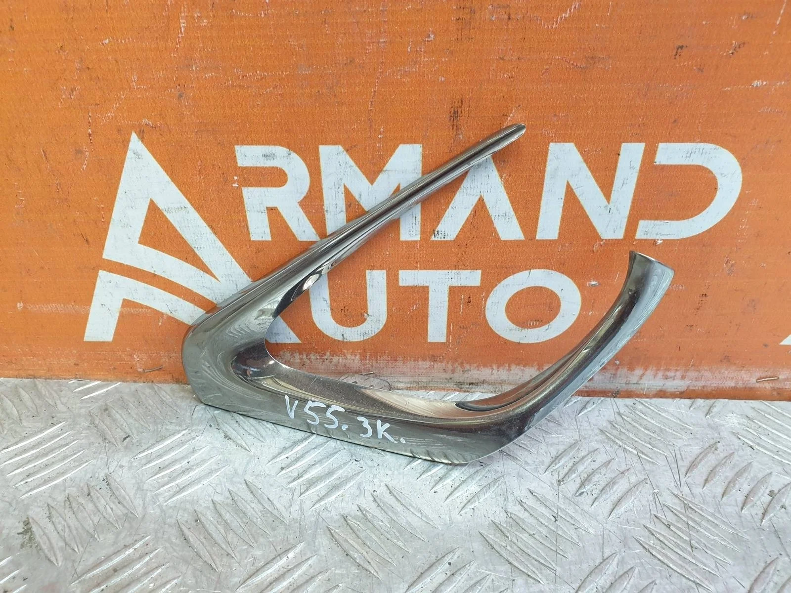 Накладка решетки бампера Toyota Camry 2014-2017 5310233040 7 XV50, передняя левая