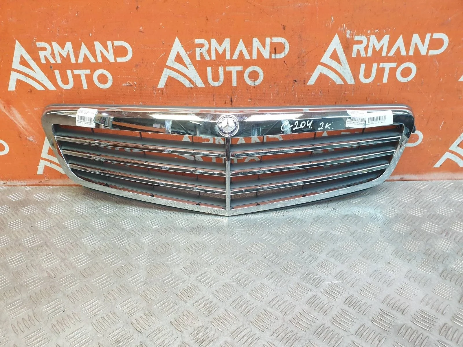 Решетка радиатора Mercedes C-Class 2006-2015 A20488012837D11 W204