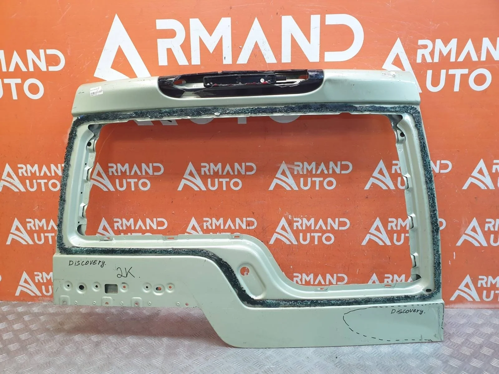 Дверь багажника Land Rover Discovery 2009-2016 LR045549 4